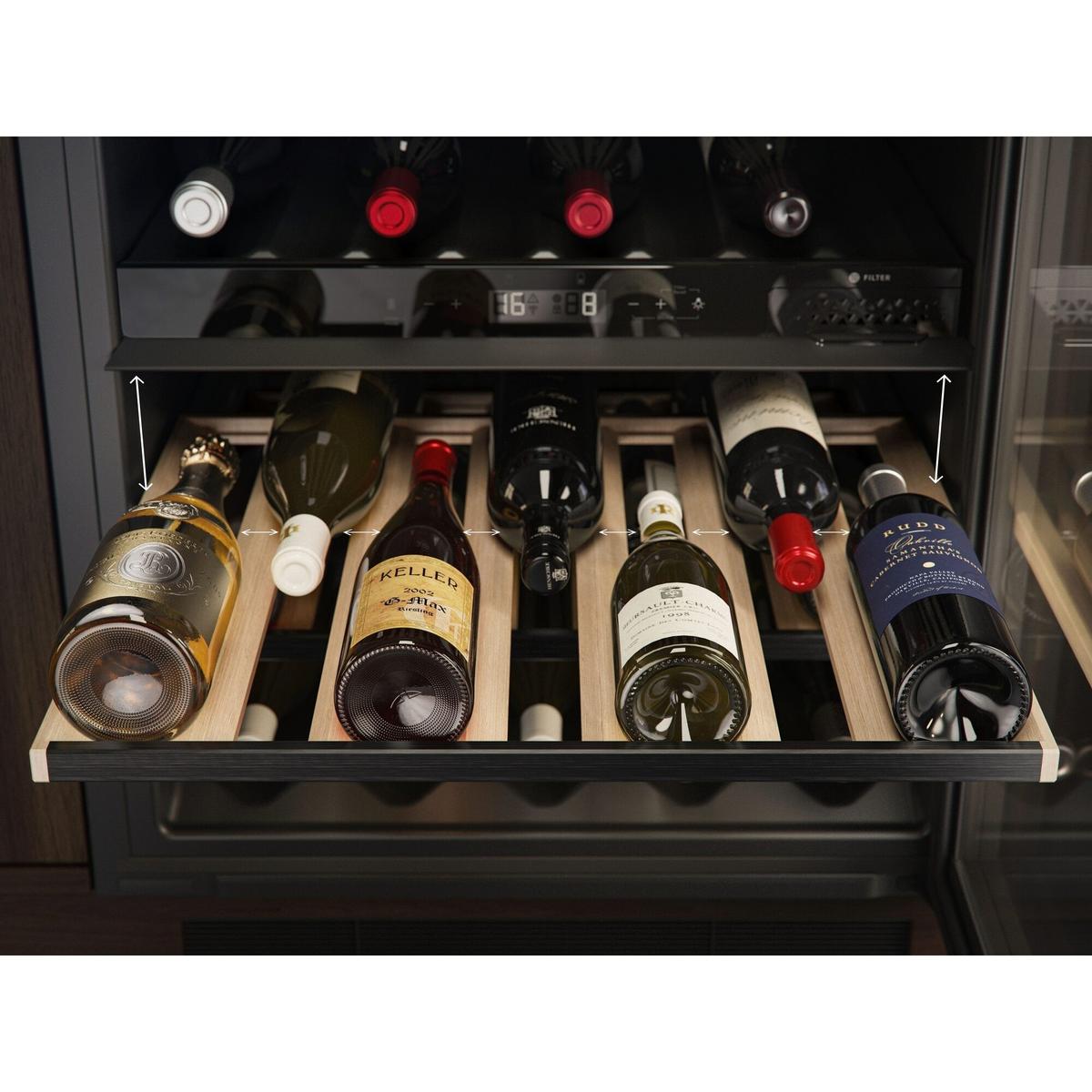 Weinkühlschrank NSW8D826GT Schwarz - Schwarz, Glas/Metall (59,5/81,8/57,7cm) - AEG