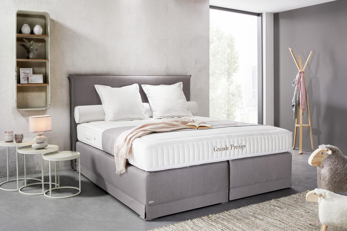 Set Miz Melody - bela, Romantika, kovina/steklo (47/42/37/50/45/40cm) - Premium Living