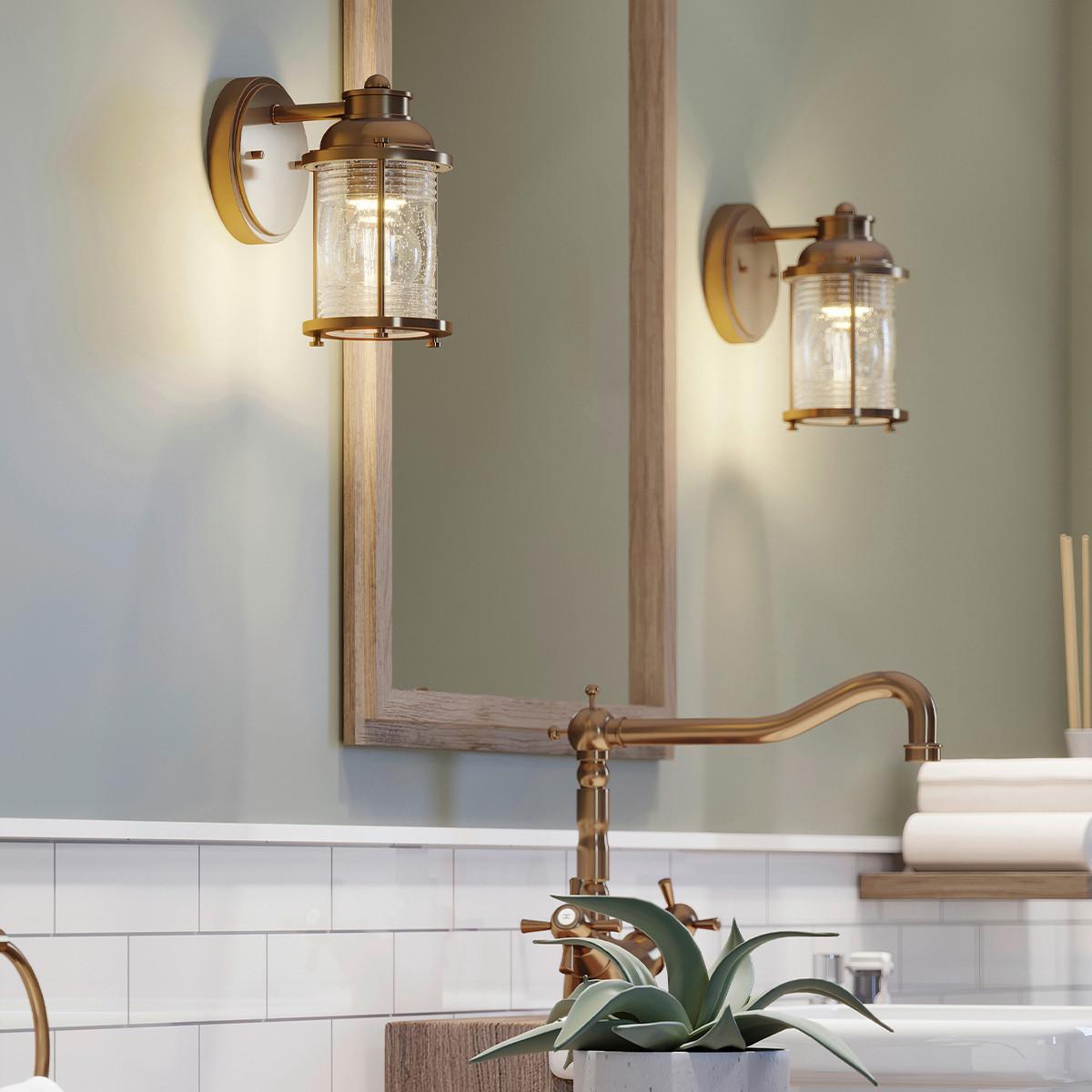 Fürdőszobai Falilámpa Qn-Ashlandbay1-Nbr-Bath - sárgarézszínű, Konventionell, üveg/fém (20,6/12,7/16,9cm) - Elstead Lighting