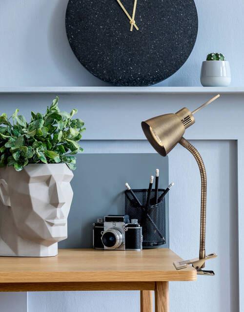 Led-svetilka S Sponko Nuova - barve medenine, Design, kovina (24/24/37,5cm) - Globo