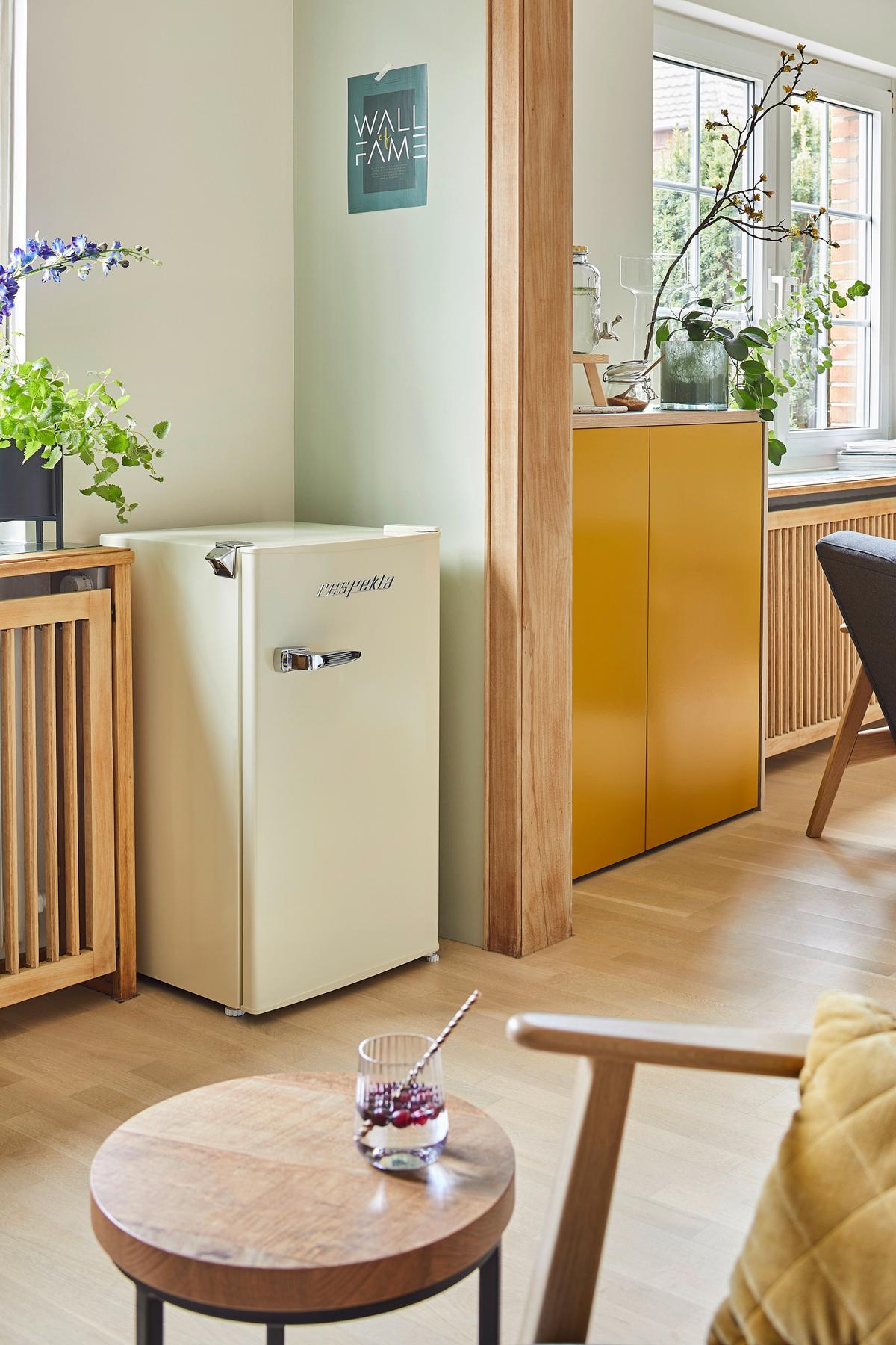 Kühlschrank Respekta Ricco KG83C-52 Creme - Creme, Basics, Glas/Kunststoff (47,4/83,1/44,7cm) - Respekta