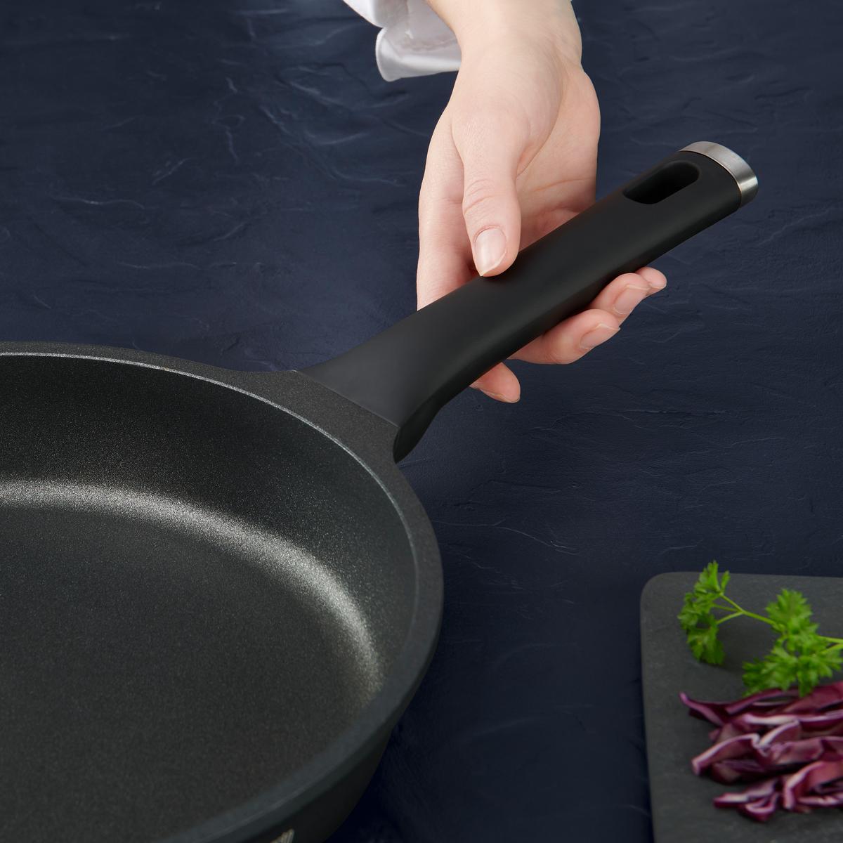 Bratpfanne Black Line in Schwarz Ø ca. 28cm - Schwarz, Konventionell, Kunststoff/Metall (28/5,5cm) - Gourmesto