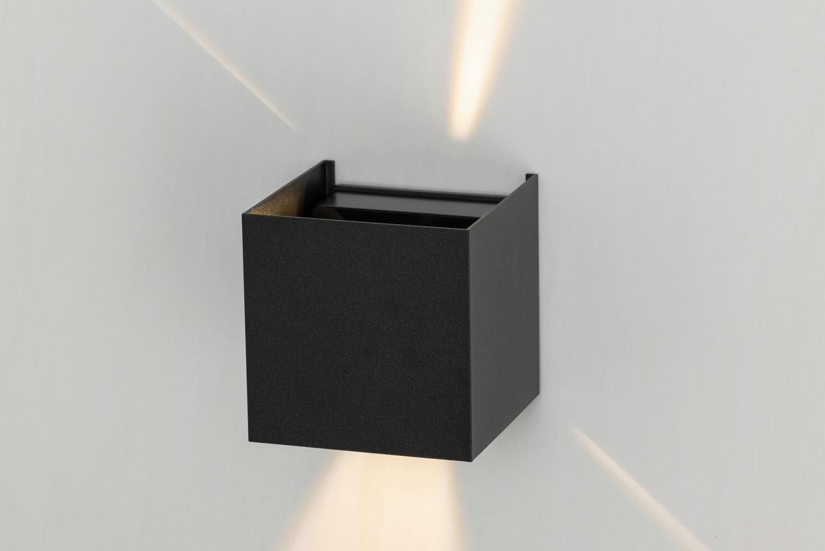 KINKIET LED ATLAS *SBN* - czarny, Basics, tworzywo sztuczne/metal (10/10/10cm) - Novel