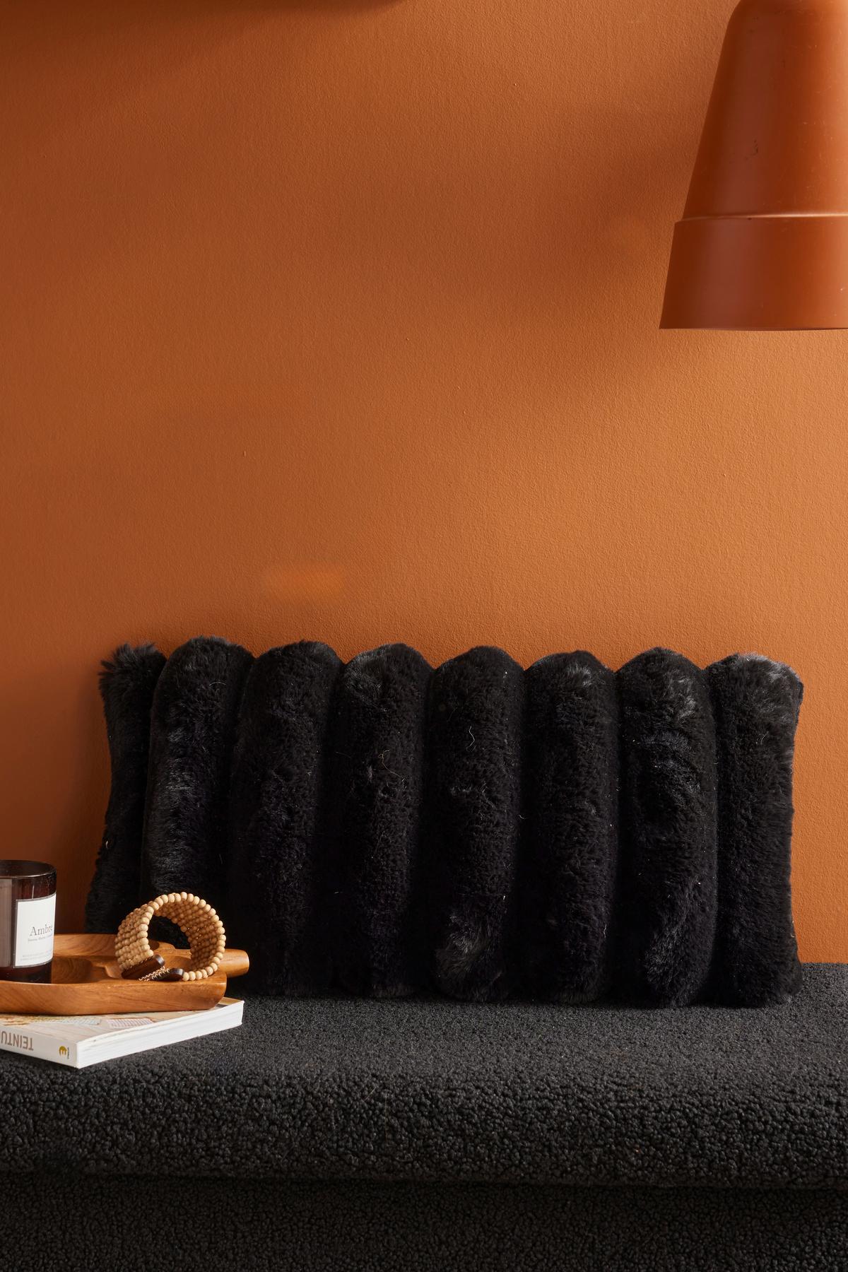 Műszőrme Díszpárna Moka Cream 30/60 - fekete, textil (30/60cm)