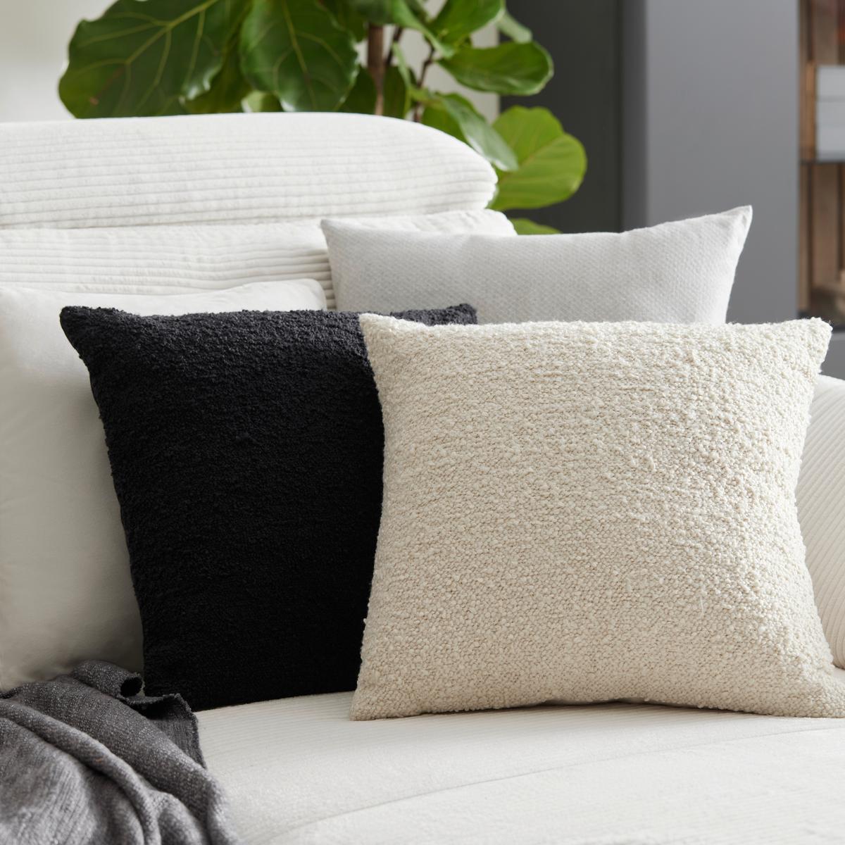 Zierkissen Dobby Uni in Silber/Weiß ca. 45x45cm - Silberfarben/Weiß, Textil (45/45cm) - Premium Living