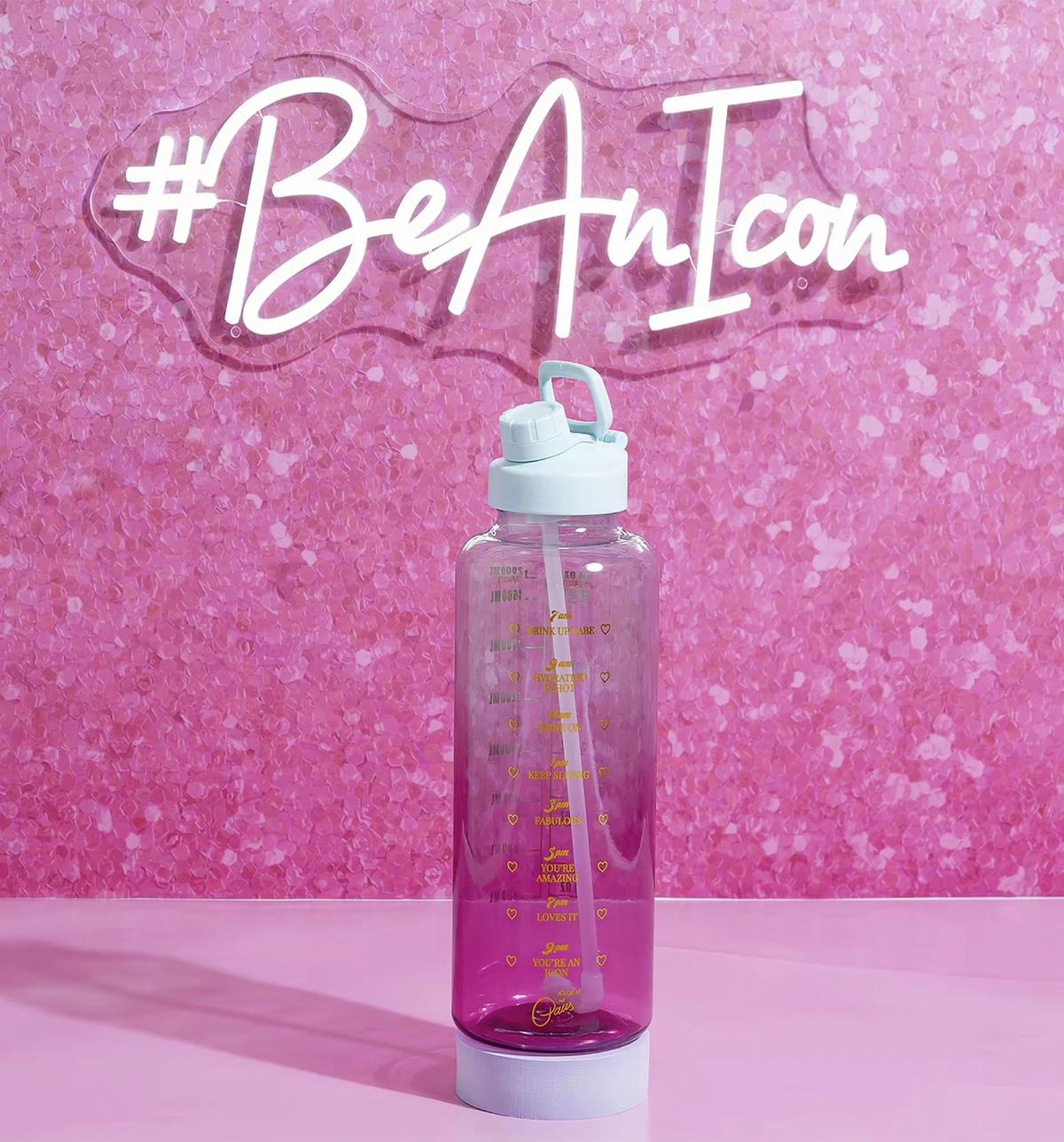 Steklenička Paris Hilton - večbarvno, Design, umetna masa (12/12/32cm) - Paris Hilton