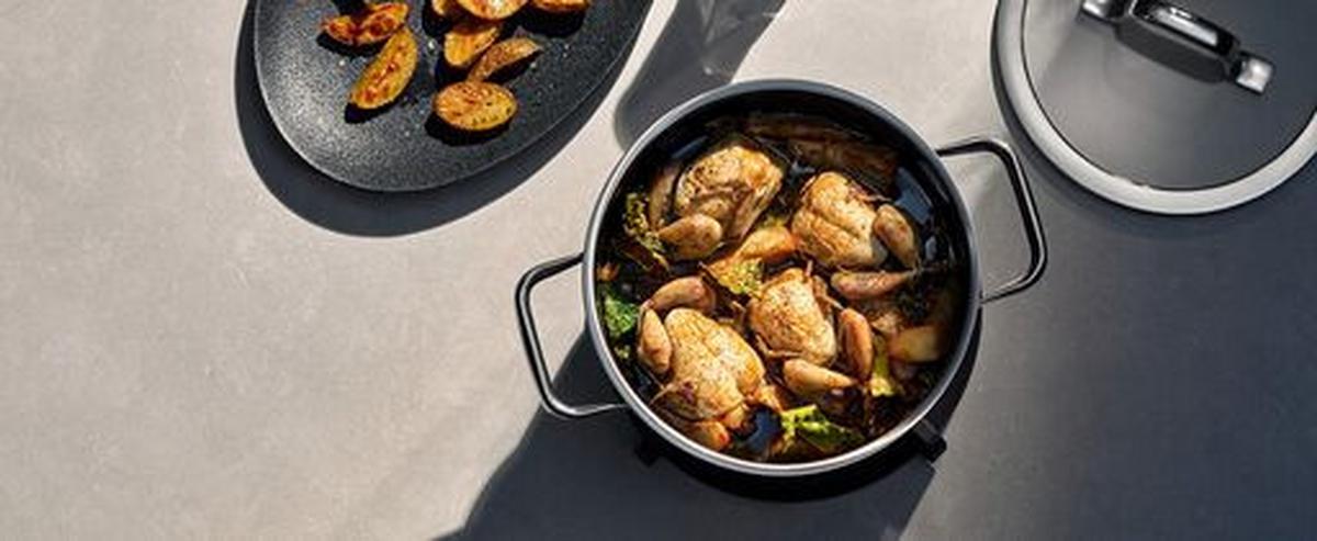 GARNEK 521385290 WMF - ciemnoniebieski, Basics, metal (22cm) - WMF