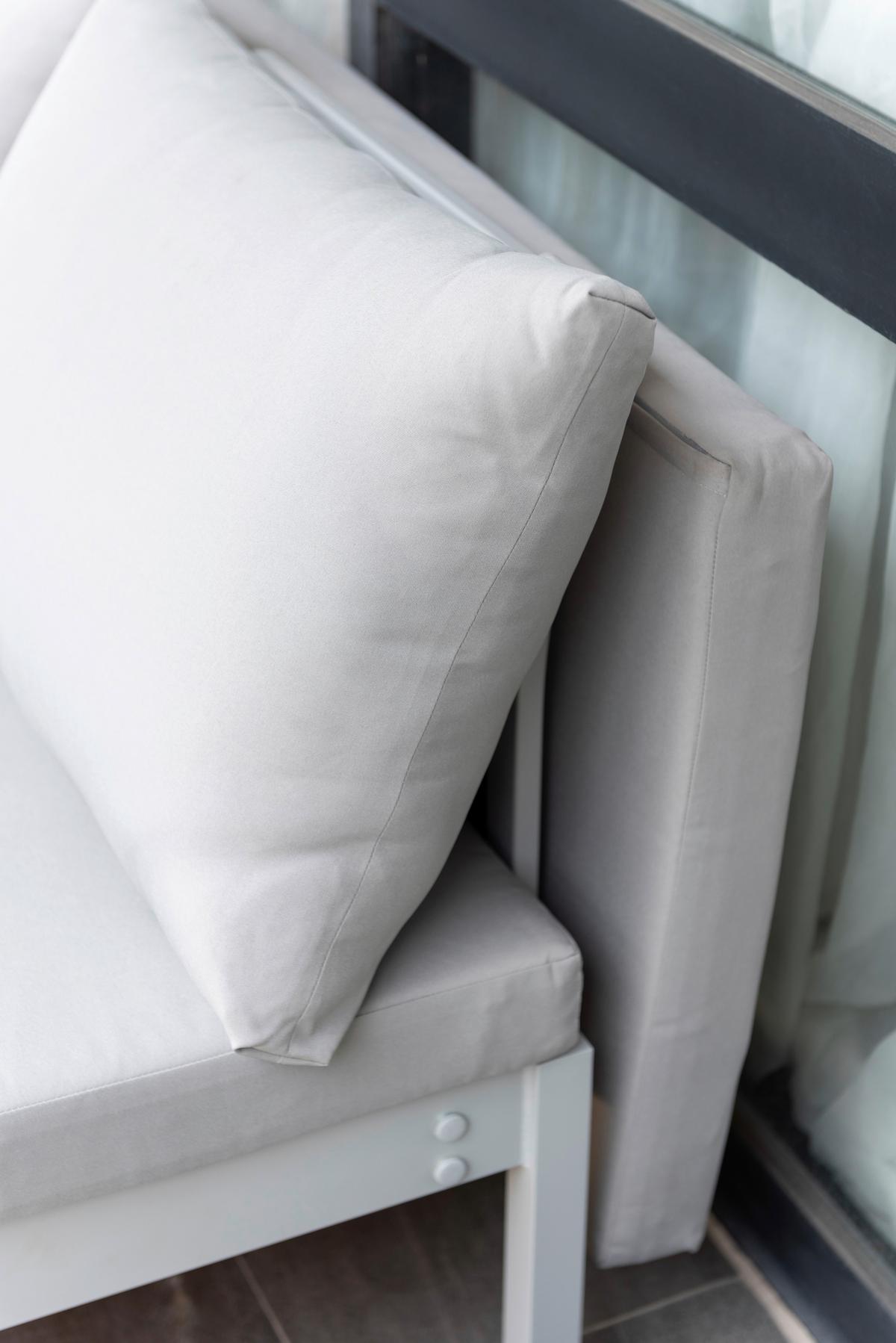 Loungesofa Emil 1 Hellgrau Echtholz - Hellgrau, MODERN, Holz/Metall (132/70,7/128cm)