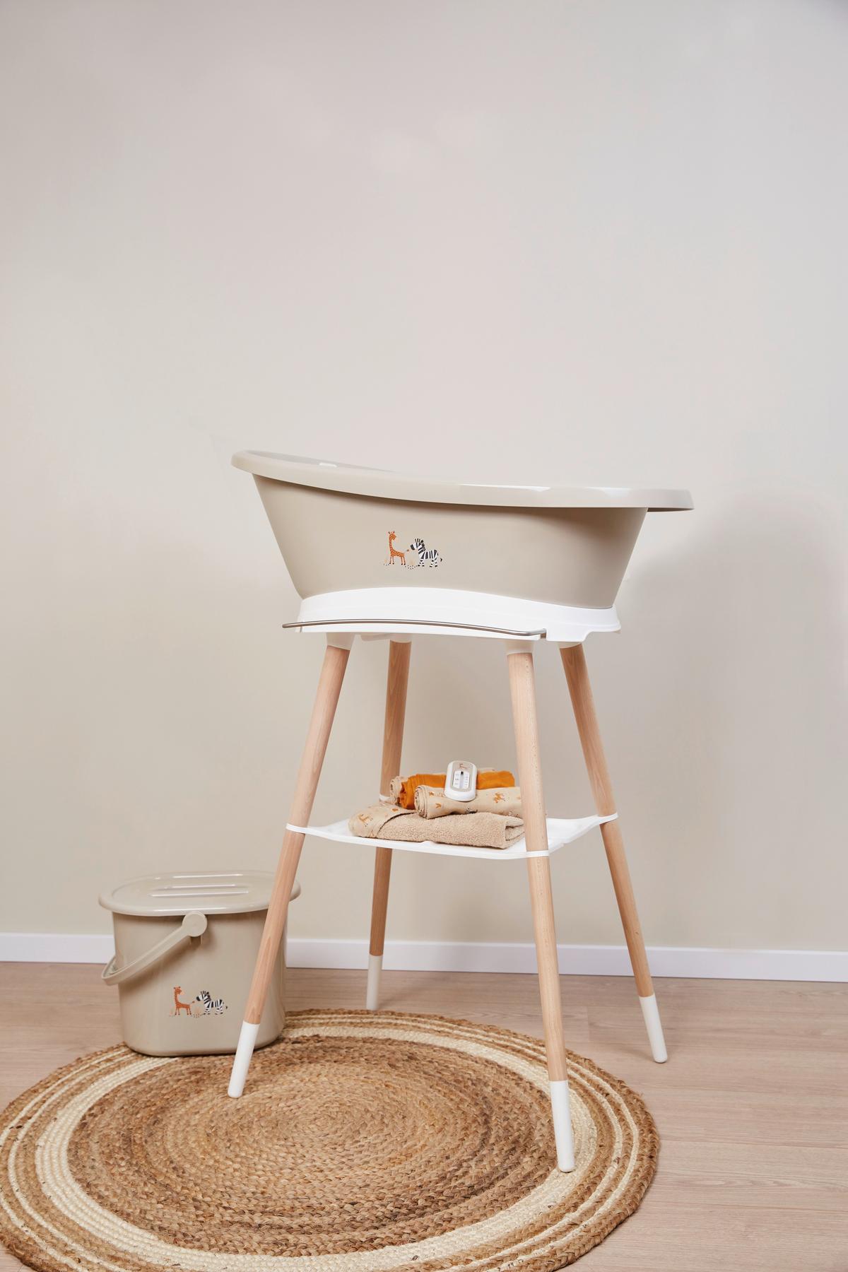 KOSZ NA PIELUCHY WINDELEIMER - taupe, Basics, tworzywo sztuczne (36,5/32/28cm) - Bebe Jou