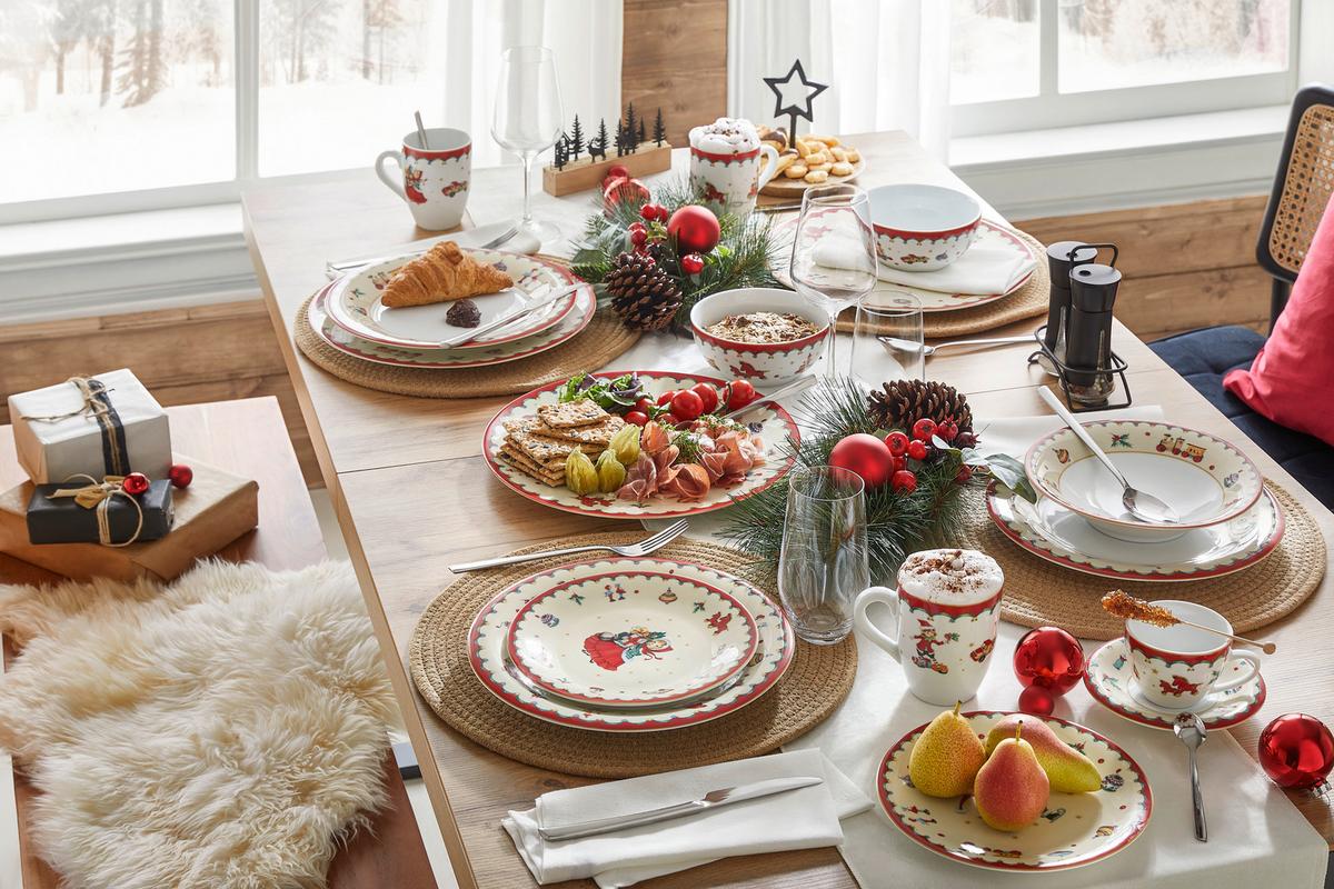 Ukrasni Tanjur 31/2,3cm Xmas - bijela/crvena, Konvencionalno, keramika (31/2,3cm) - Mömax