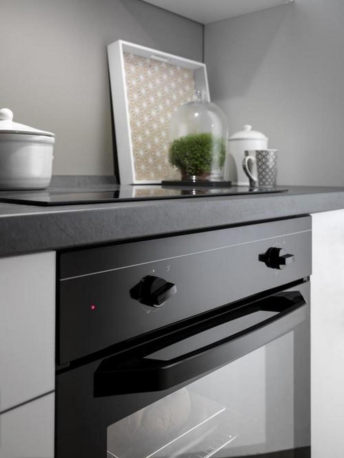 Küchenblock Belluna m. Geräten Weiß - Dunkelgrau/Alufarben, Basics, Holzwerkstoff/Kunststoff (255/216/60cm) - MID.YOU