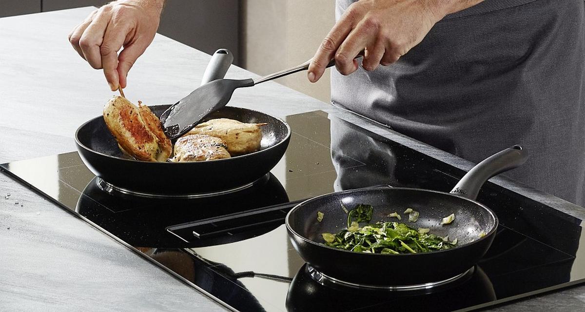 ZESTAW PATELNI 111-001-02-100/0 FISSLER - czarny, Basics, metal (24/28cm) - Fissler