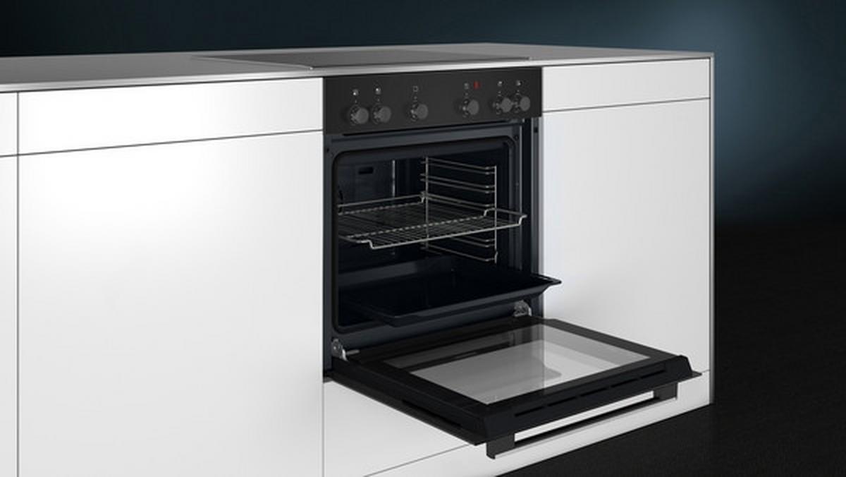 Einbauherd HE010FBA0 Schwarz/Edelstahl - MODERN (59,4/59,5/54,8cm) - Siemens