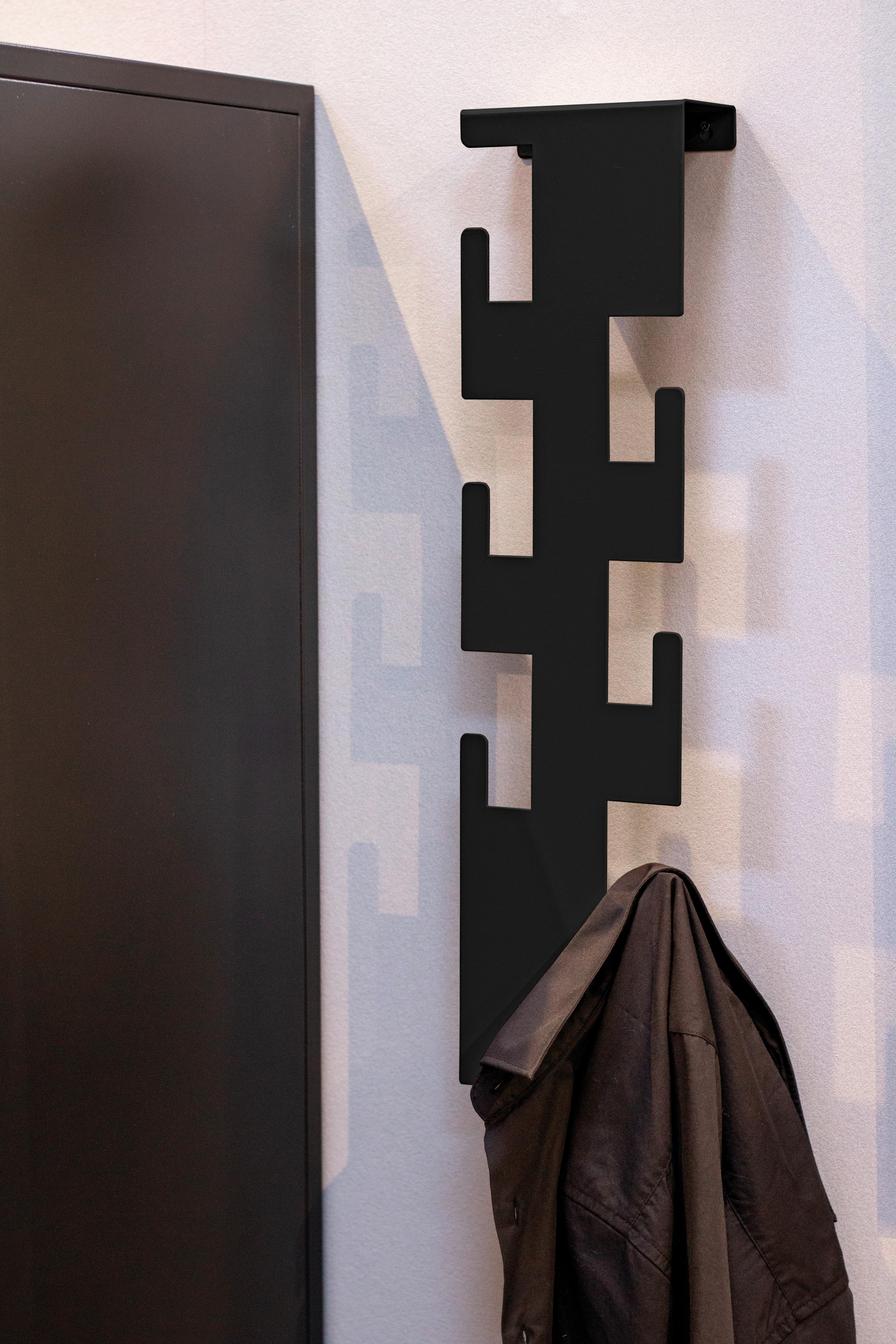 WIESZAK ŚCIENNY LUNIS - czarny, Design, metal (15/60/8cm)