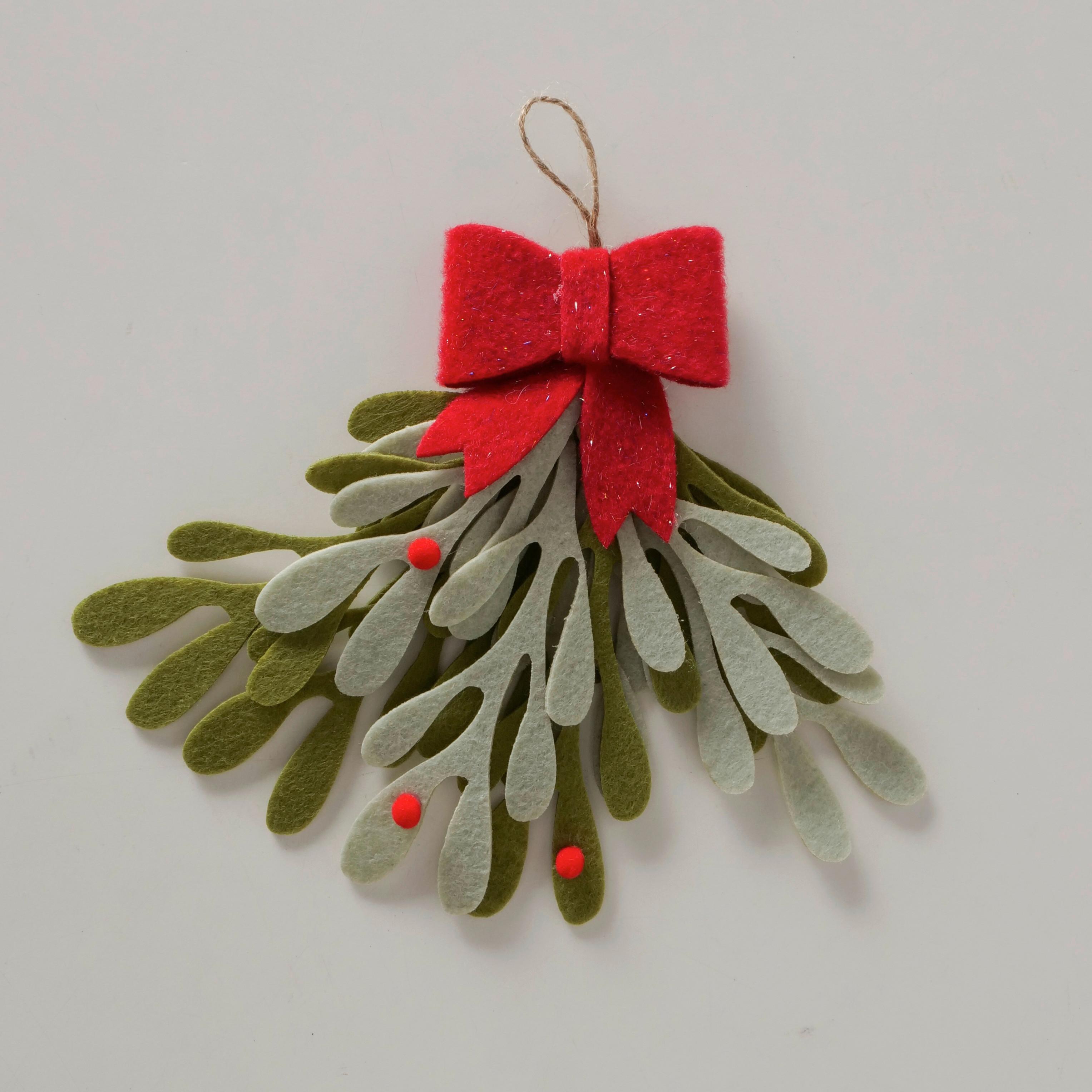 Dekohänger Mistle I Grün/Rot - Rot/Grün, KONVENTIONELL, Textil (12/5/19cm) - Modern Living