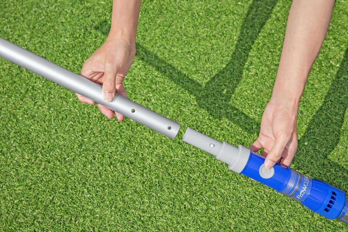 ODKURZACZ DO BASENU AQUA SURGE - kolor srebrny/niebieski, Basics, tworzywo sztuczne/metal (264/9,6/16,8cm) - Bestway