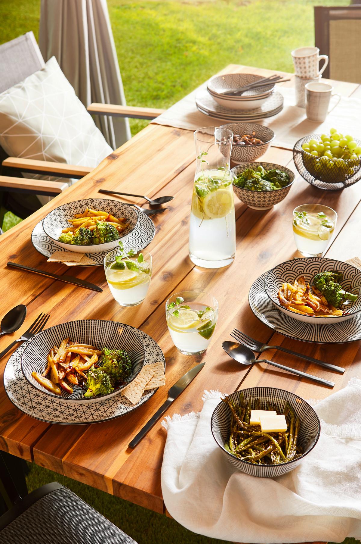 SERWIS OBIADOWO-ŚNIADANIOWY TOKYO - czarny/biały, Trend, ceramika - Novel