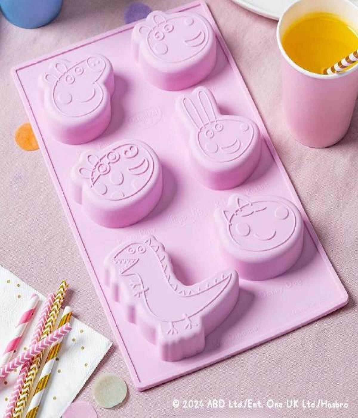 Silikonski Pekač Pujsa Pepa - pink, Trend, umetna masa (3/18/30cm) - Dr.Oetker