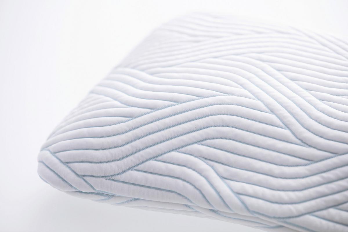 PODUSZKA POD KARK ARCH SCHLAFKISSEN - biały, Basics, tkanina (63/11/43cm) - Tempur