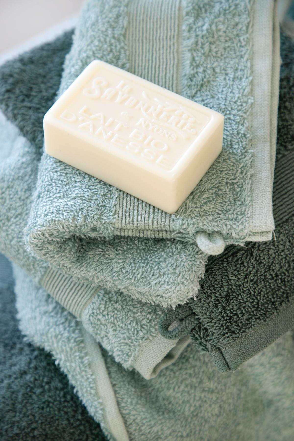 Duschtuch Silke Salbeigrün ca. 70x140cm - Salbeigrün, Textil (70/140cm)