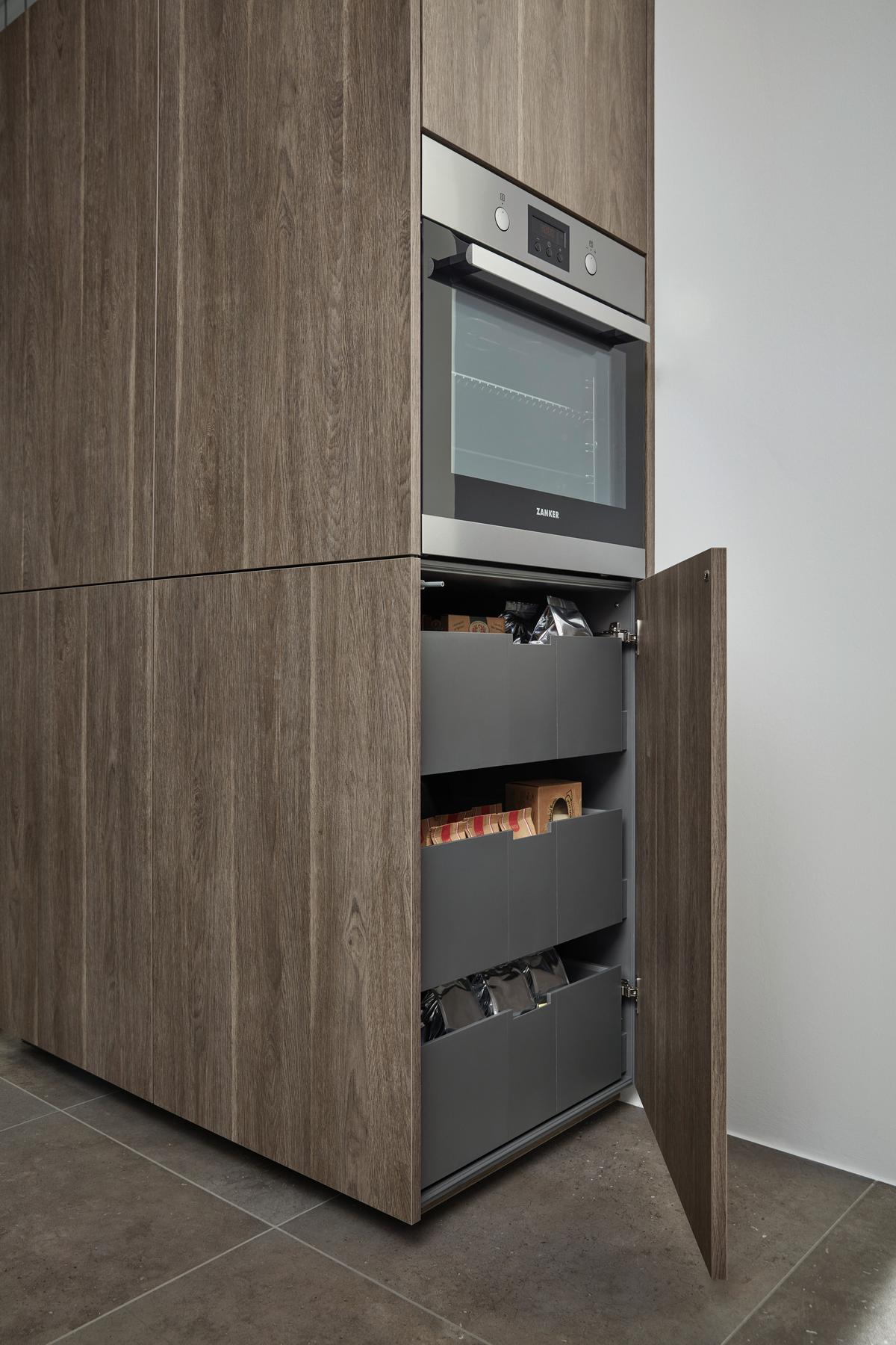 Einbauküche Manhattan in Graphitfarben - Eichefarben/Silberfarben, MODERN, Holzwerkstoff - Nolte Küchen