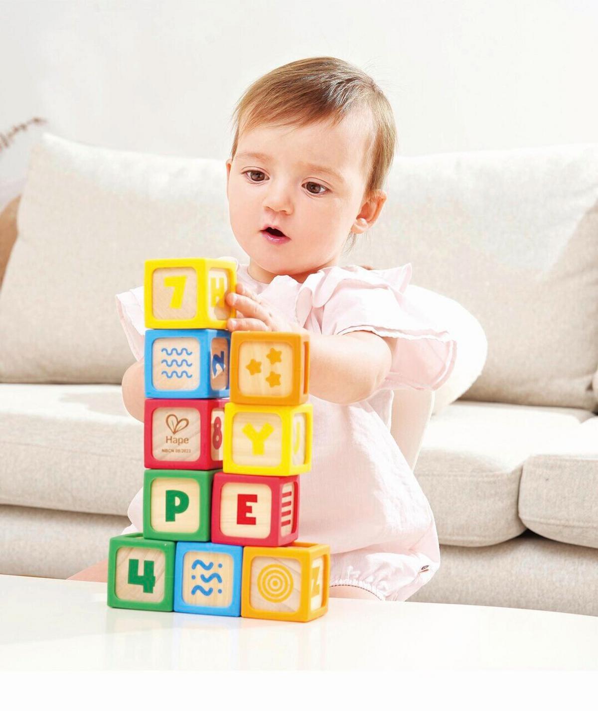 Építőkockák Hape - sárga/világoskék, Basics, műanyag/fa (21/5,5/18cm) - Hape