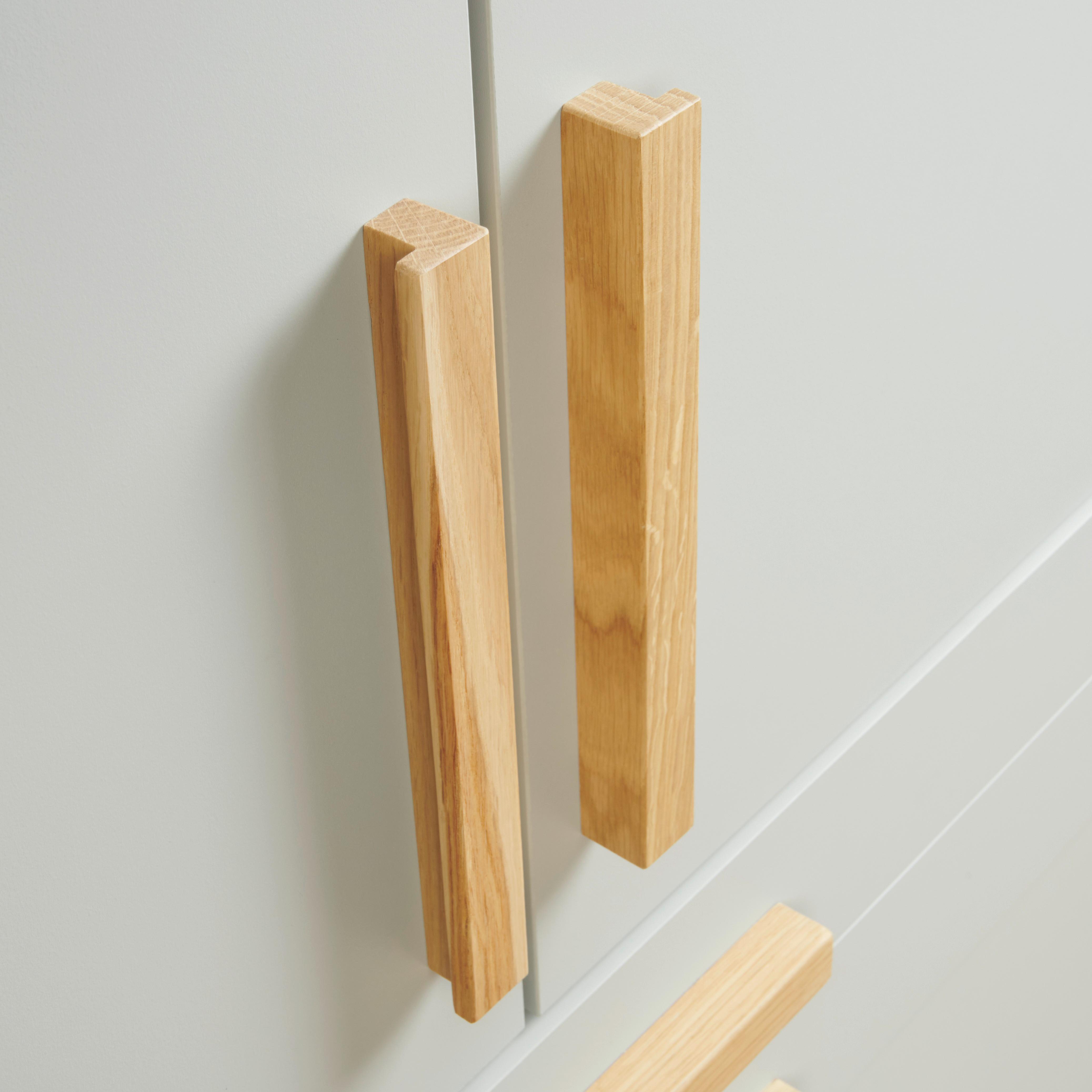Ručkica Unit - prirodne boje, Moderno, drvo (19,2cm) - Based