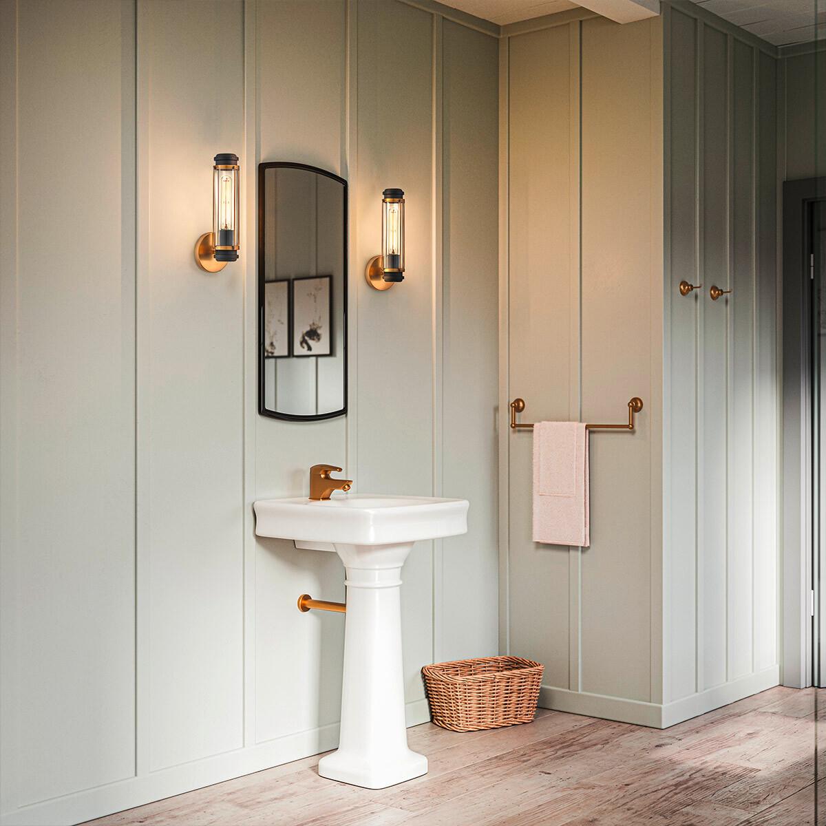 Fürdőszobai Falilámpa Hk-Masthead1-Hbbk - fekete/sárgarézszínű, Konventionell, üveg/fém (35,1/12,2/12,8cm) - Elstead Lighting