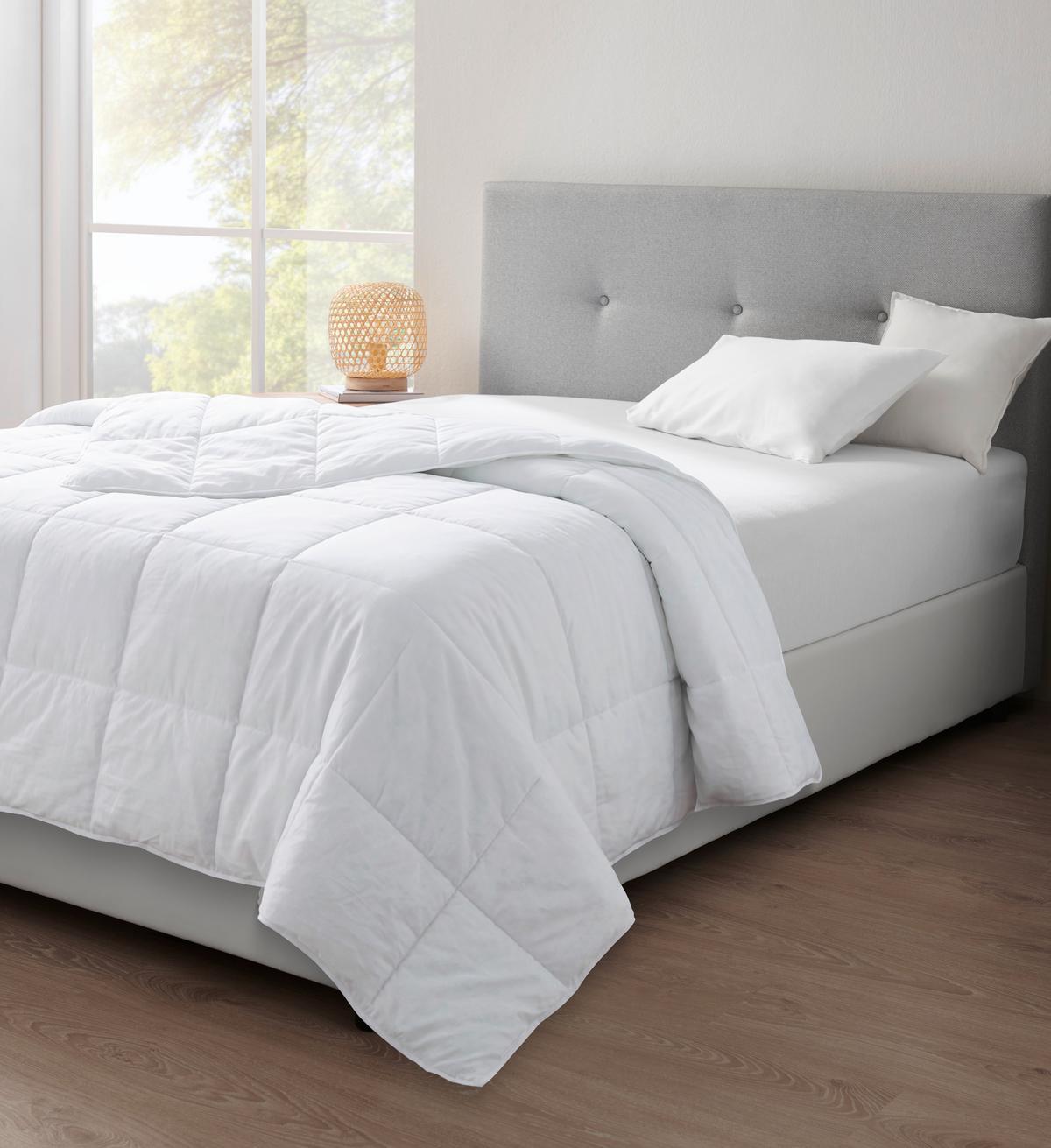 Daunendecke Modern Warm ca. 140x200cm - Weiß, Textil (135-140/200cm) - Nadana