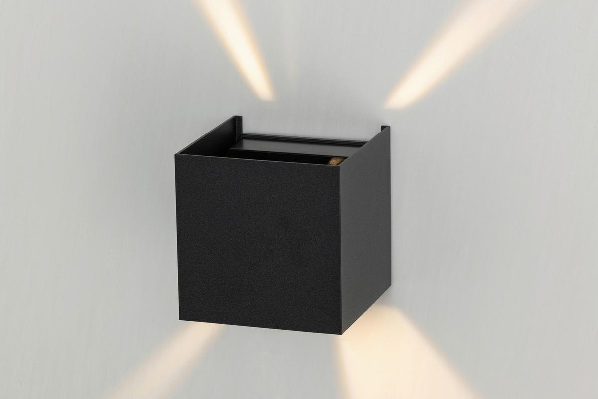 KINKIET LED ATLAS *SBN* - czarny, Basics, tworzywo sztuczne/metal (10/10/10cm) - Novel
