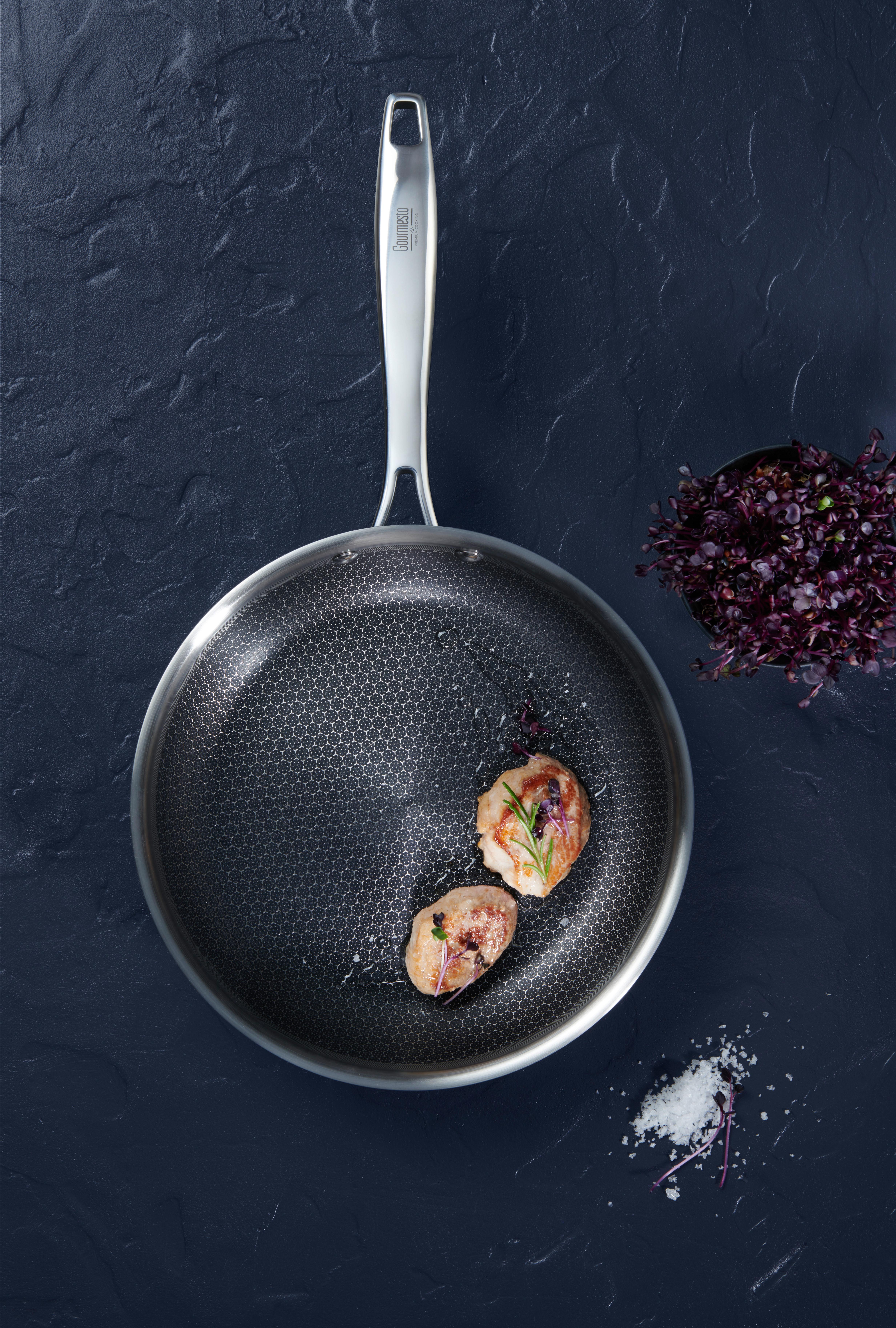 STEKPANNA SILVER LINE - stålfärgad, Modern, metall (24/5cm) - Gourmesto