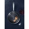 STEKPANNA SILVER LINE - stålfärgad, Modern, metall (24/5cm) - Gourmesto