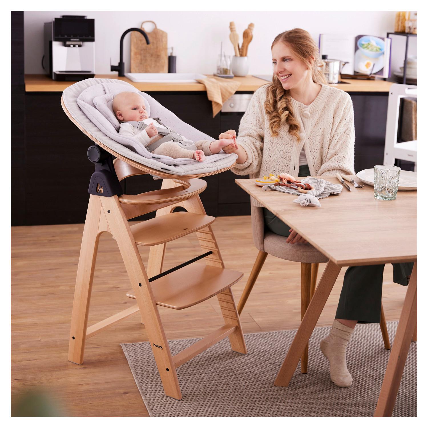 LEŻAK DO WYSOKIEGO KRZESŁA HIGHCHAIR BOUNCER ECO - kolor bukowy/jasnoszary, Basics, drewno/tkanina (50/40/66cm) - Hauck