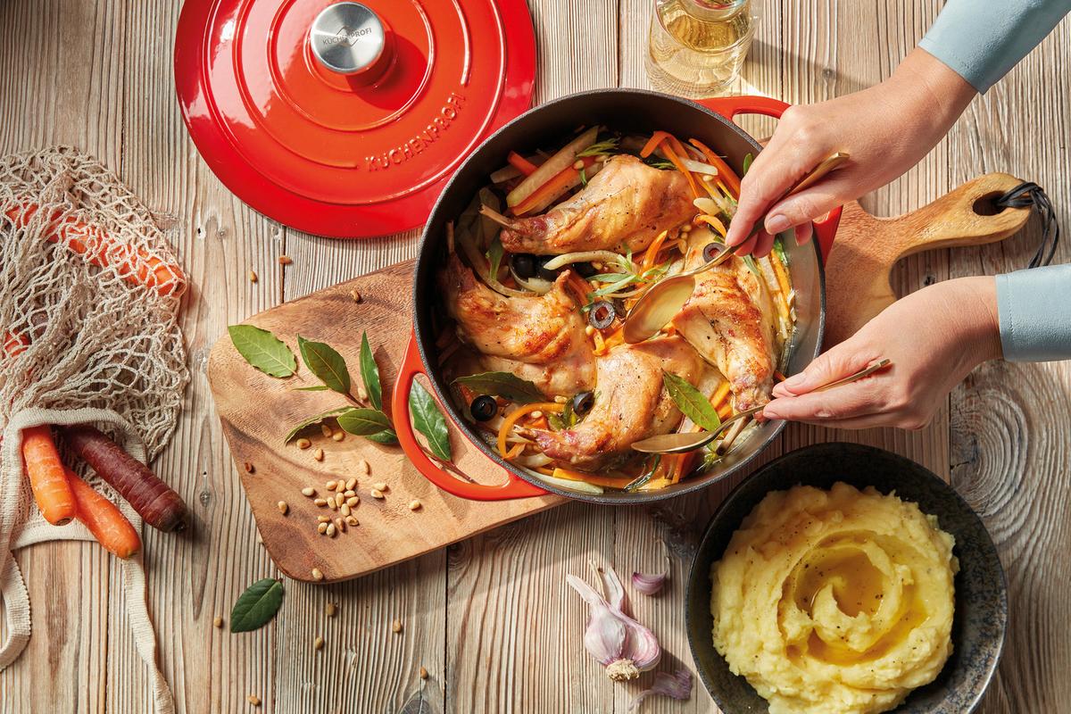 GARNEK DO ZAPIEKANIA 0401000428 - czerwony, Basics, metal (28cm) - KÜCHENPROFI