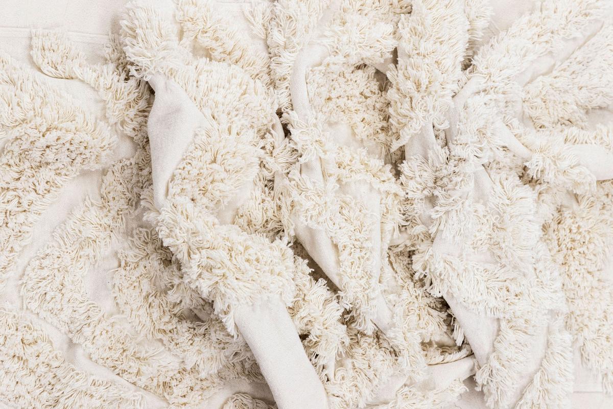 HOCHFLORTEPPICH HILMA - Weiß, LIFESTYLE, Textil (200/70cm) - P & B