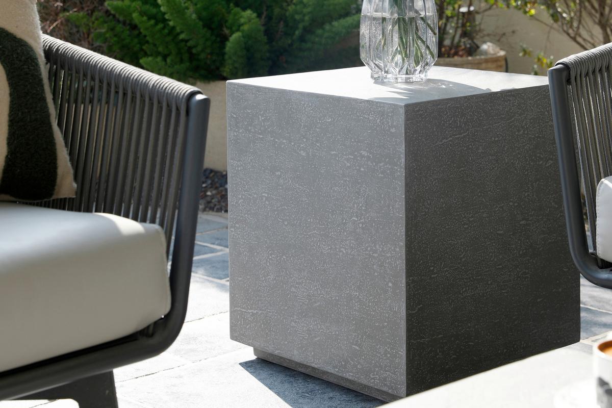 Loungetisch Tevere Faserbeton Hellgrau - Hellgrau, KONVENTIONELL, Stein (45/45/50.8cm) - Gardenson