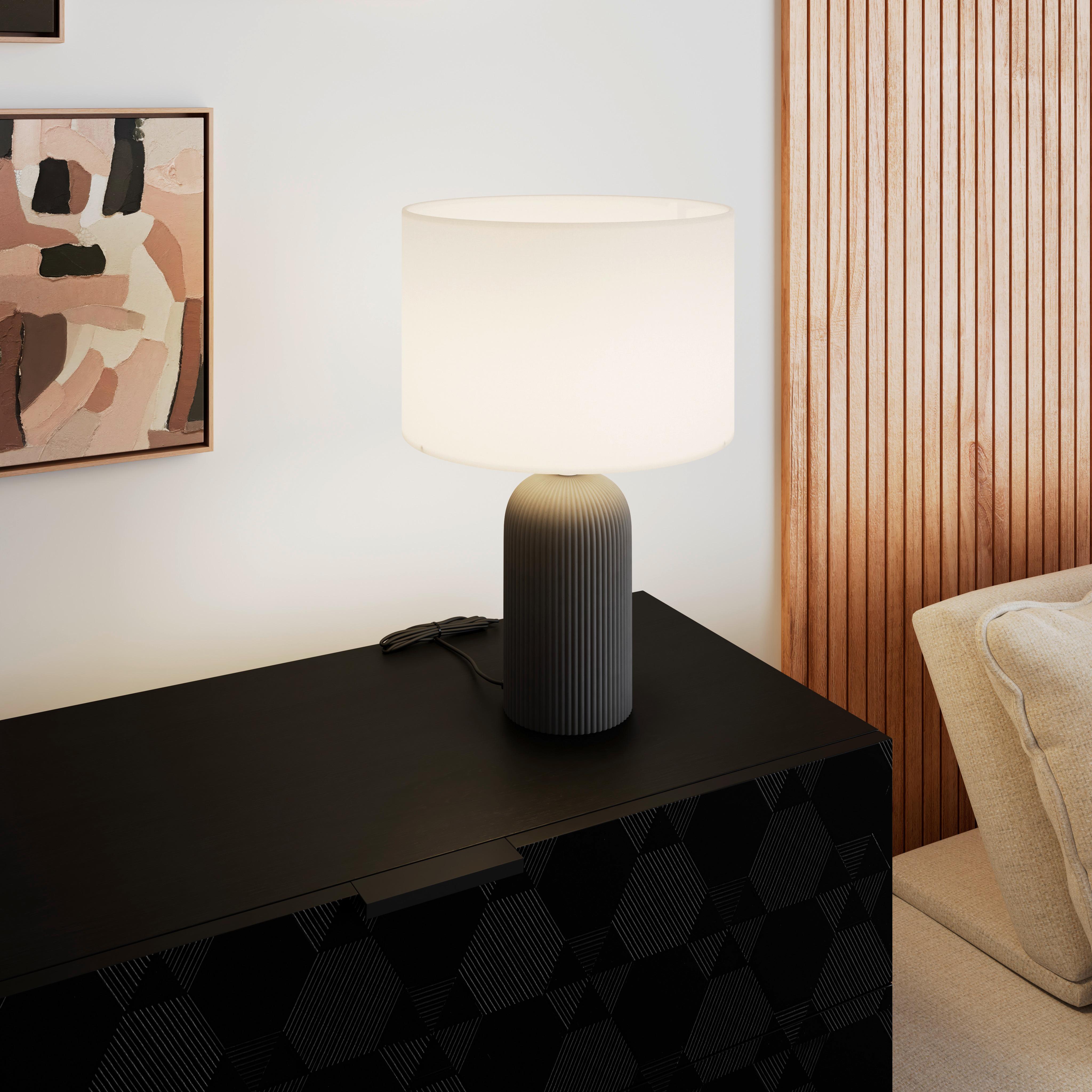 Tischleuchte Lucina Grau/Creme max. 40 Watt - Messingfarben/Creme, MODERN, Keramik/Textil (30/46cm) - Bessagi Home
