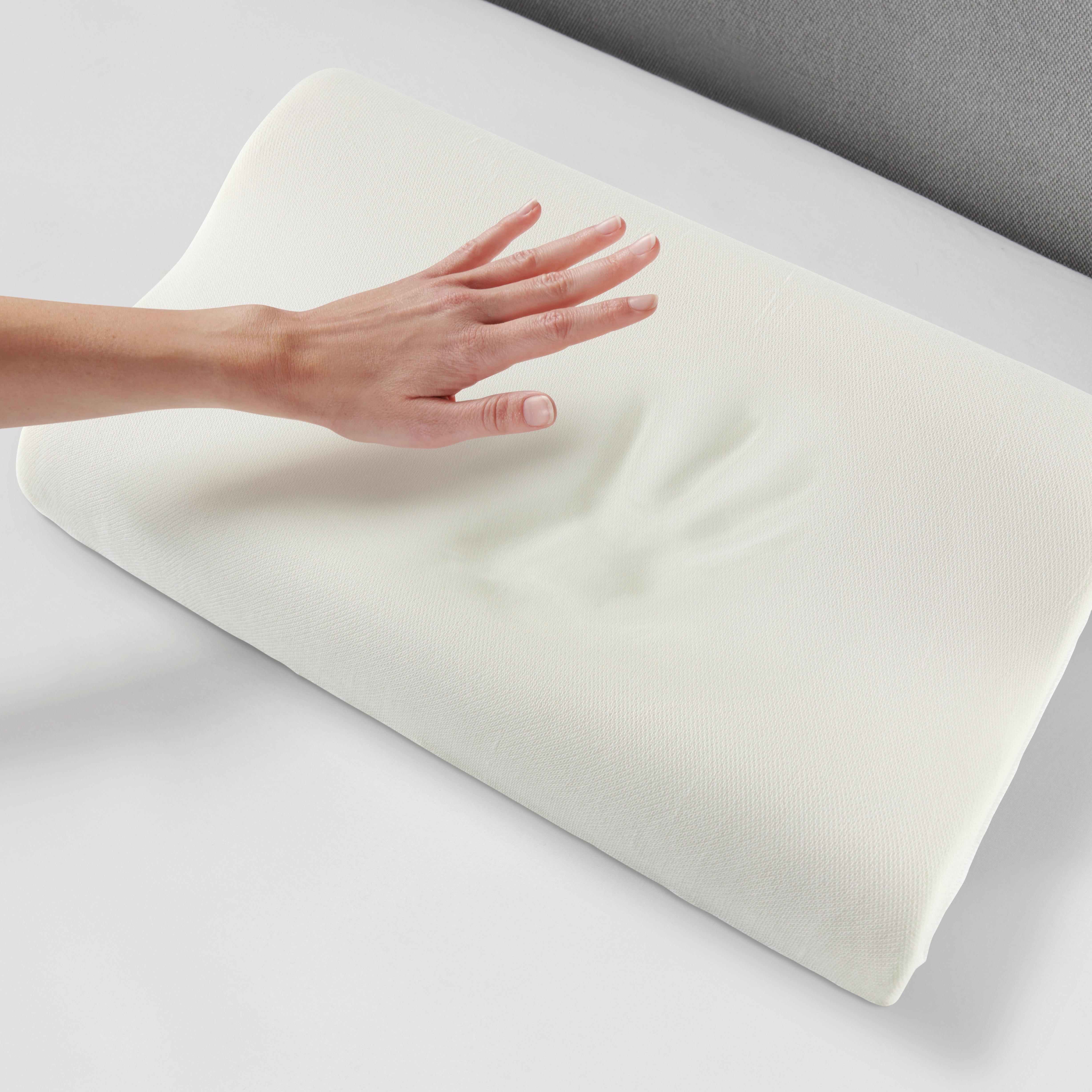 NACKKUDDE JULIA -BASED- - vit, textil (47/30/7-10cm) - Based