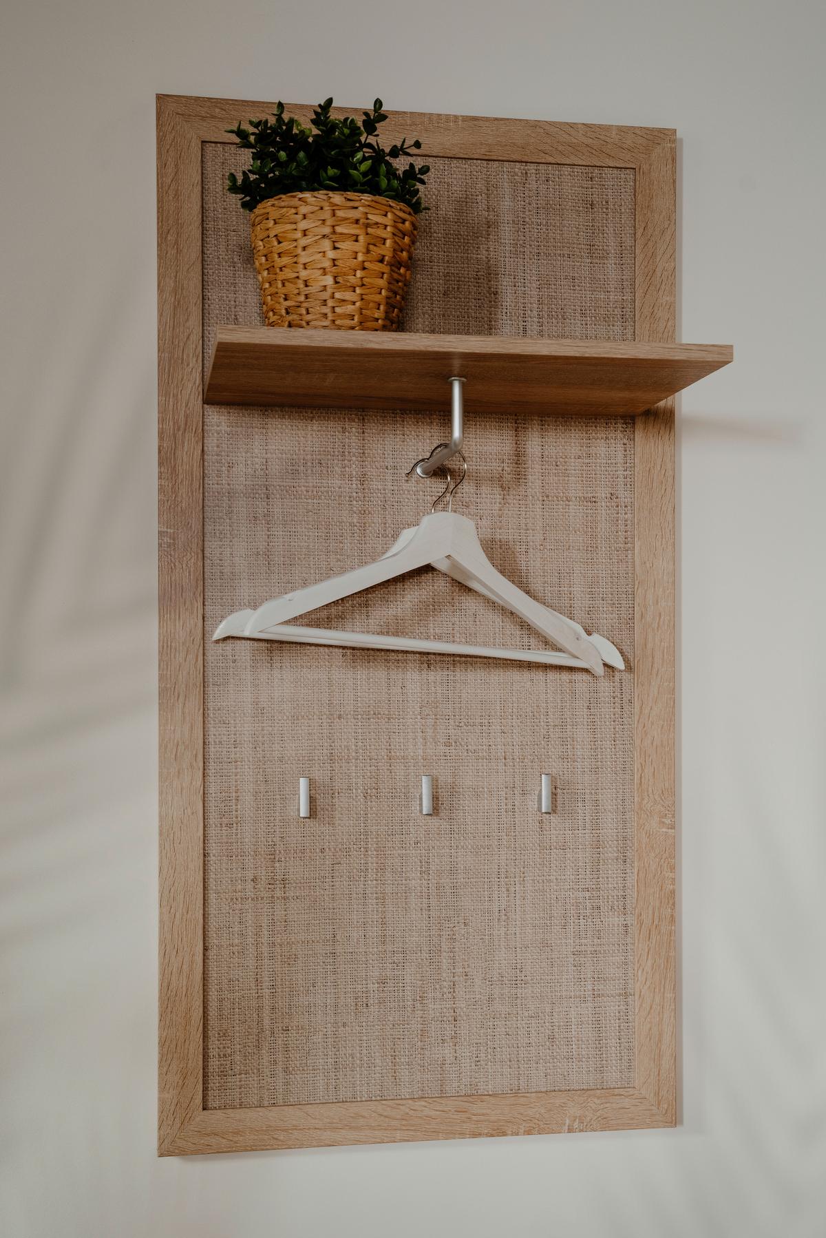 PANEL DO PRZEDPOKOJU BALI 41B 3197 - kolor dębowy, Basics, materiał drewnopochodny (55/110/30cm) - MID.YOU