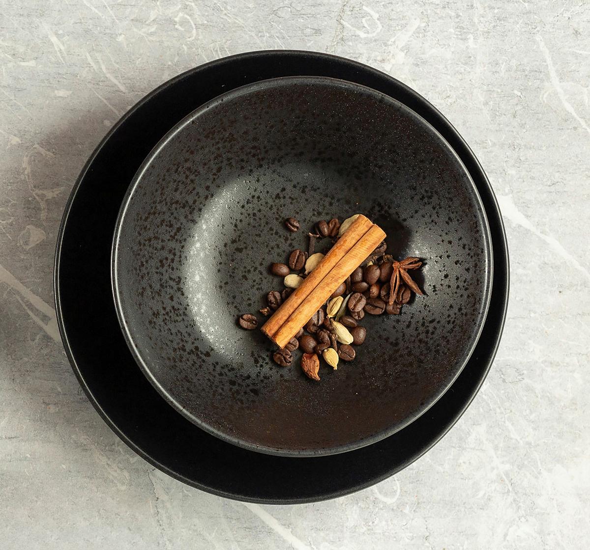 TAFELSERVICE ESSENTIAL - Schwarz, Trend, Keramik - Mäser