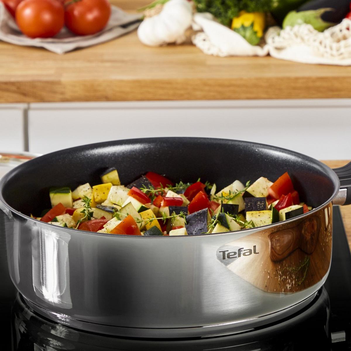 PATELNIA DO SERWOWANIA G74970 TEFAL - kolor stalowy, Basics, metal (38,7/10/25,6cm) - Tefal