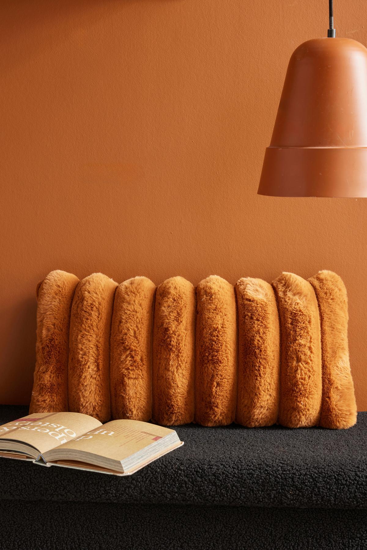 Műszőrme Díszpárna Moka Cream 30/60 - konyak, textil (30/60cm)