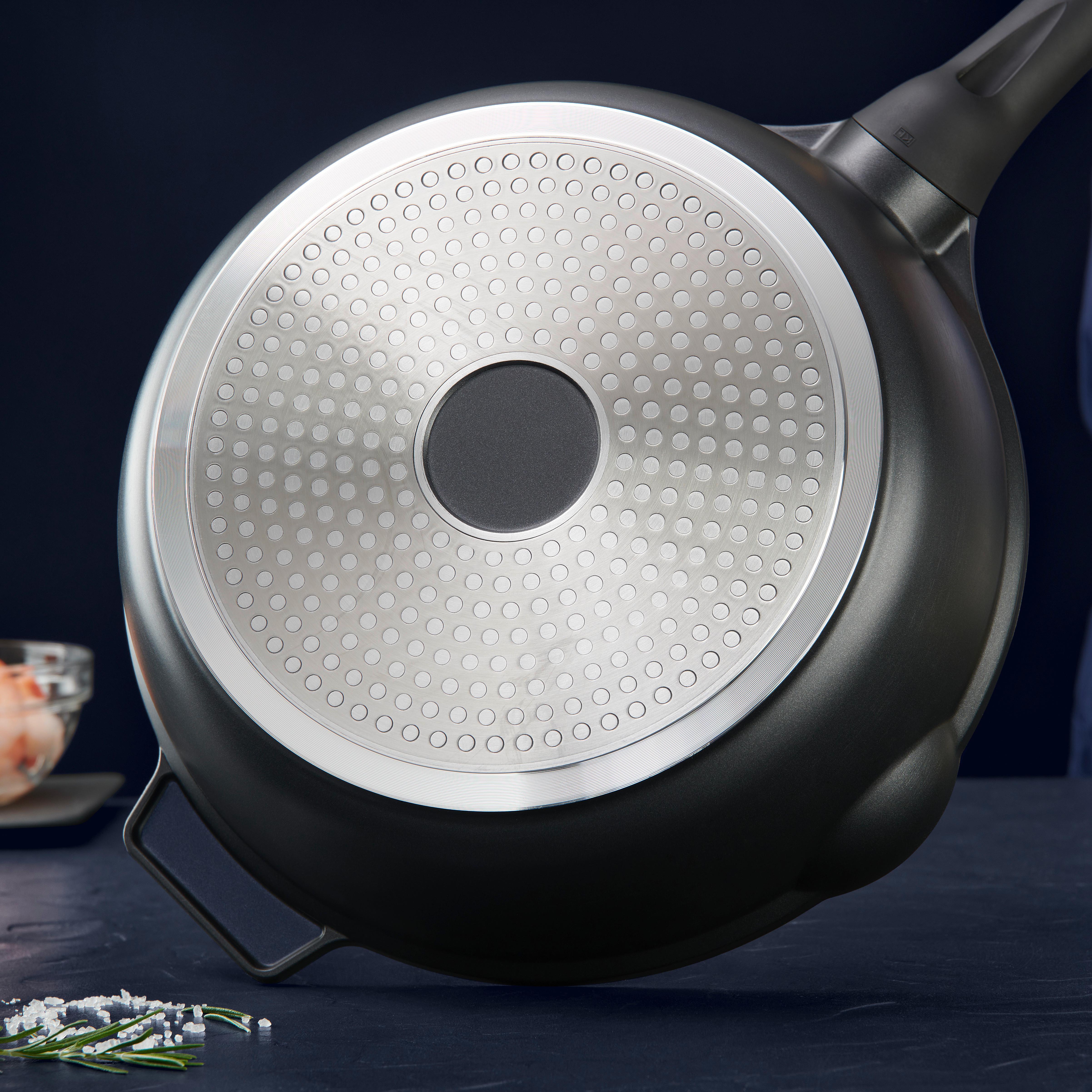 STEKPANNA BLACK LINE - svart, Klassisk, metall/plast (28/8,5cm) - Gourmesto