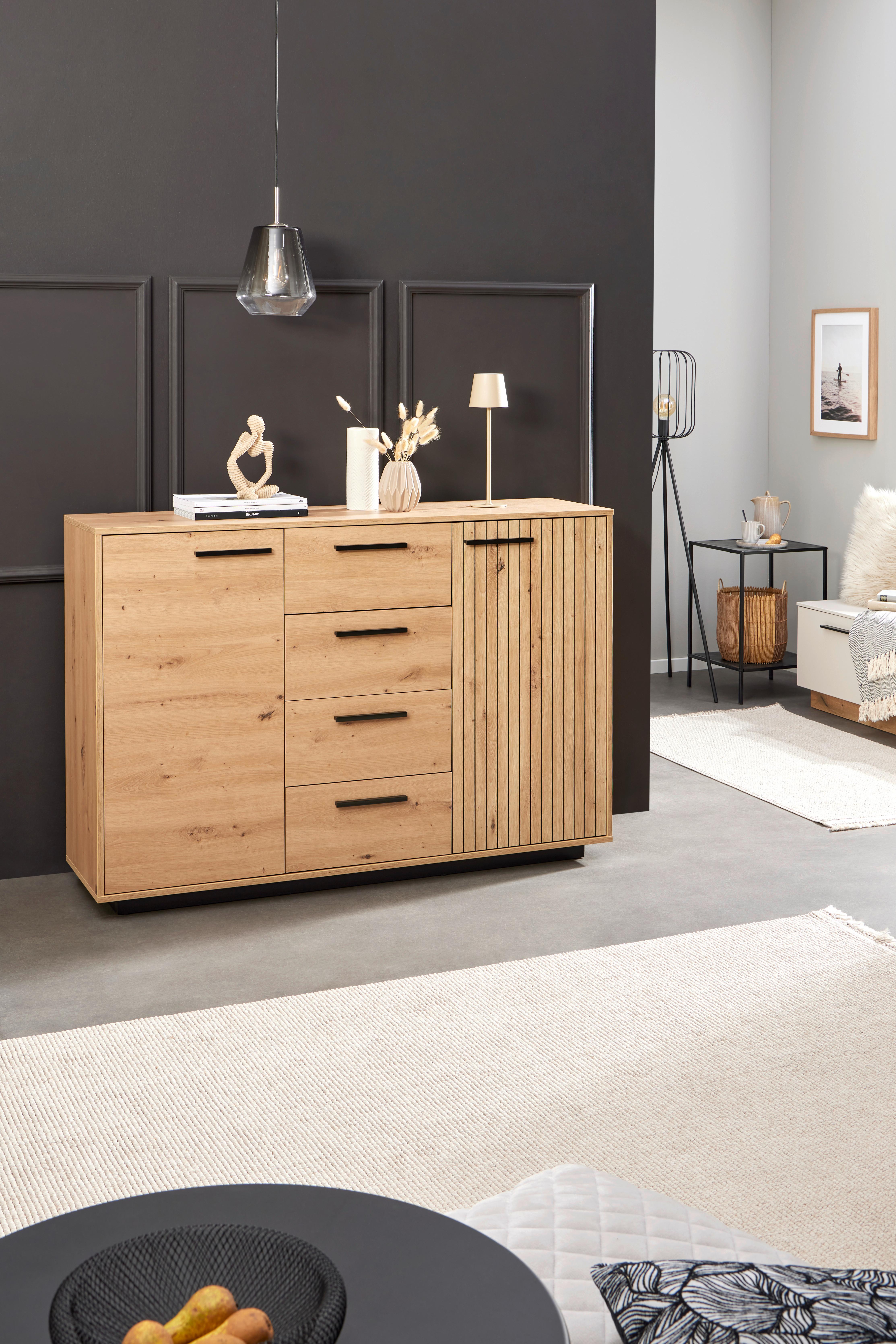 Comodă LUKAS - stejar Artisan/negru, Trend, material pe bază de lemn (133,6/95,4/40,2cm) - Modern Living