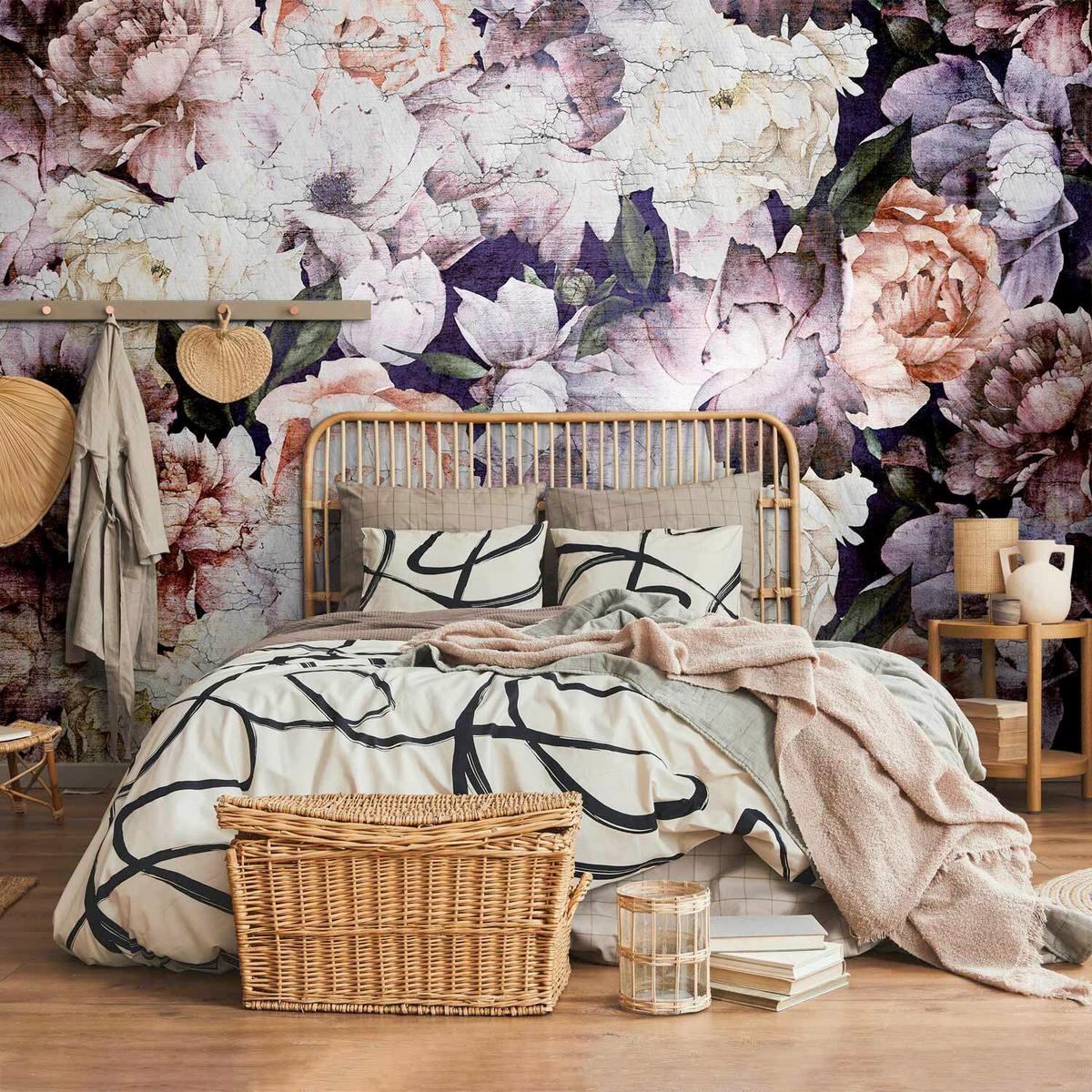 Fototapeta Peonies In A Garden, 100x70cm - lila/krem barve, Trendi, tekstil (100/70cm) - artgeist