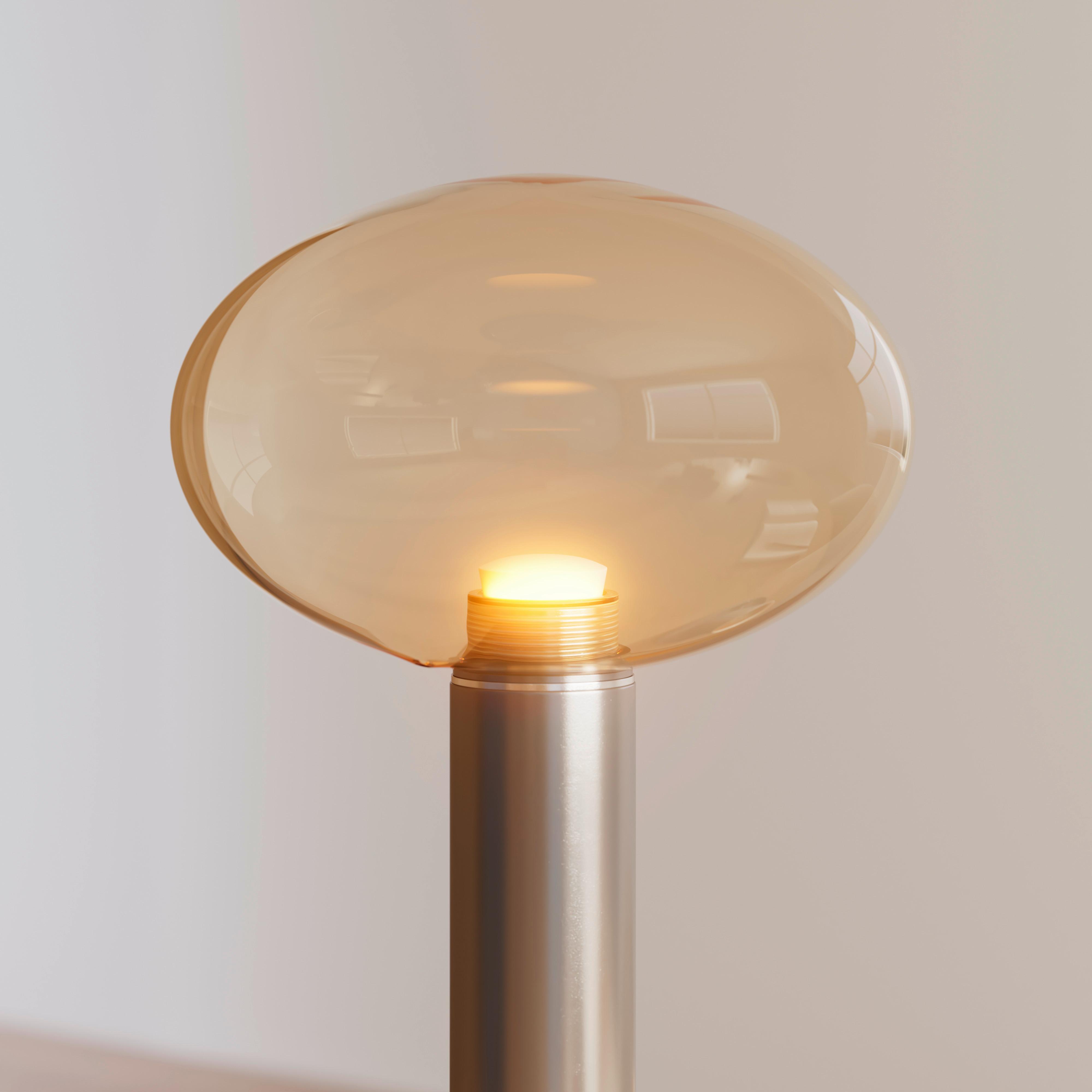 BORDSLAMPA SIOP - bärnstensfärgad/champagne, Modern, metall/glas (20/20/38,5cm)