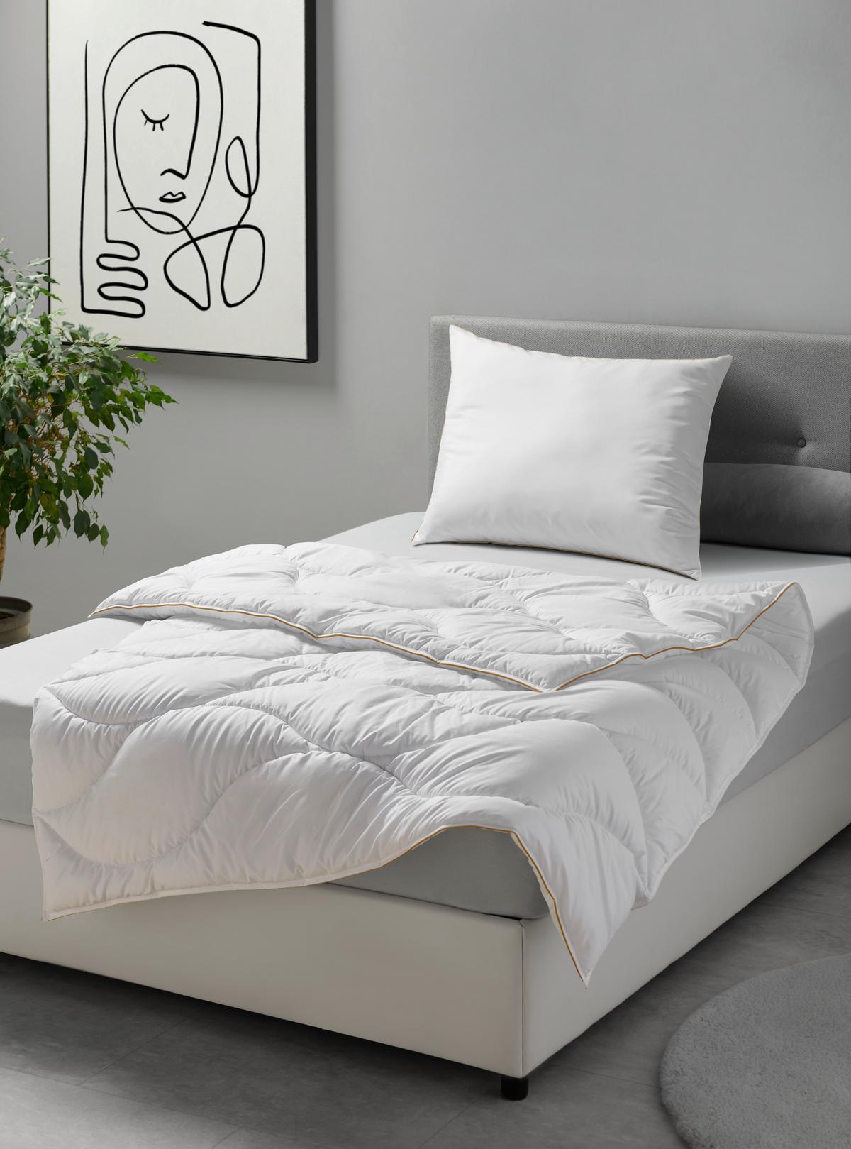 Jastuk Prošiveni Goldline - bijela (60/80cm) - Premium Living