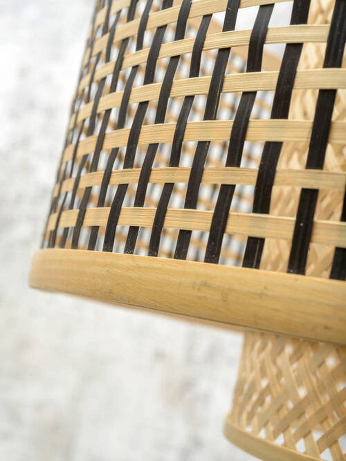 Stoječa Svetilka Bhutan, Črna, Bambus - črna/naravne barve, Trend, les (176/30/75cm) - Good & Mojo