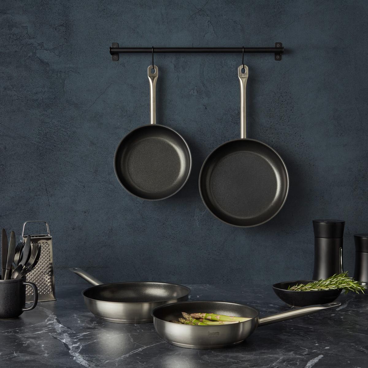 Serpenyő Átm.: Kb. 28cm Silver Line - nemesacélszínű, Konventionell, fém (28/5,5cm) - Gourmesto