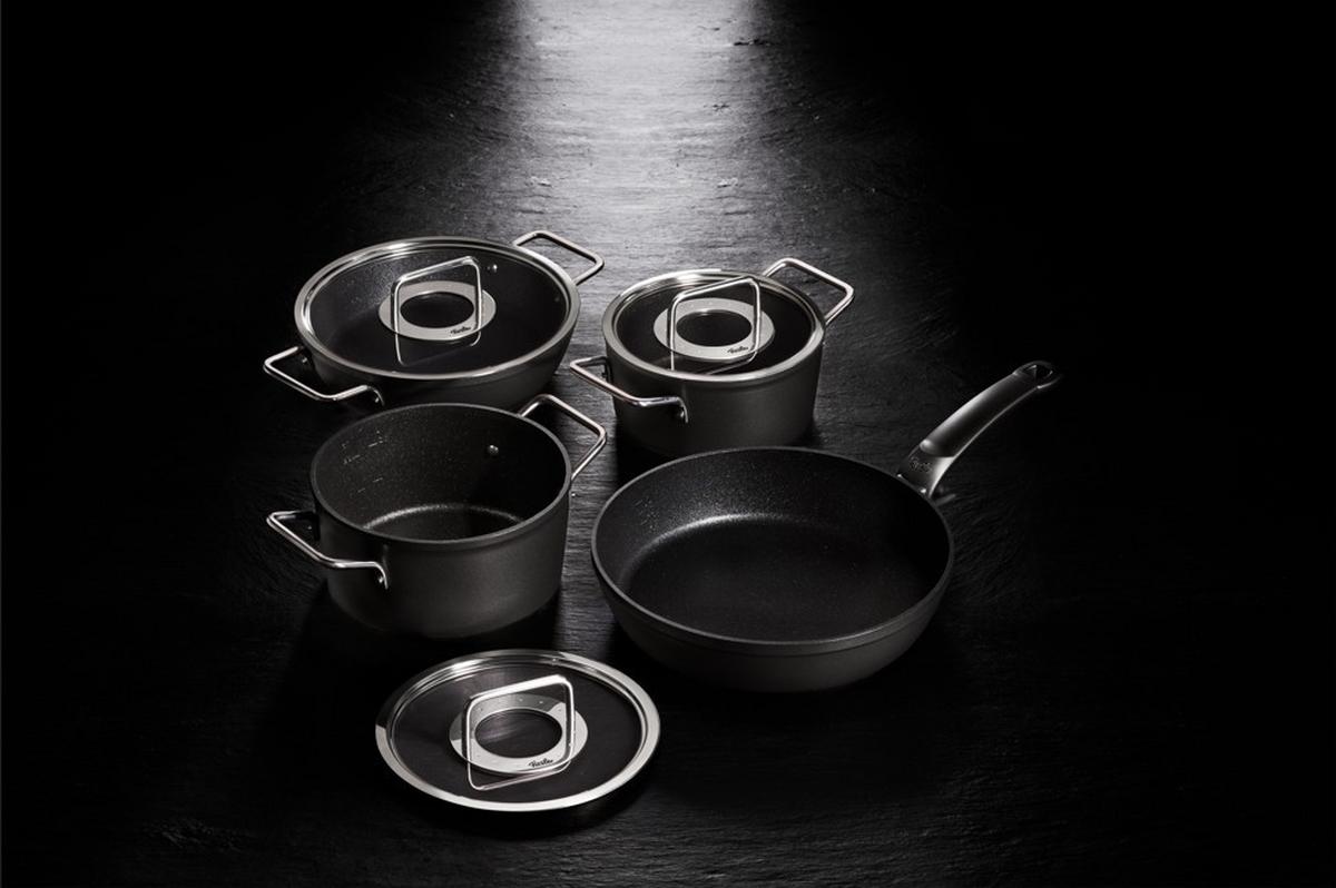 GARNEK DO ZAPIEKANIA 156-125-28-000/0 FISSLER - czarny, Basics, metal/szkło (28cm) - Fissler